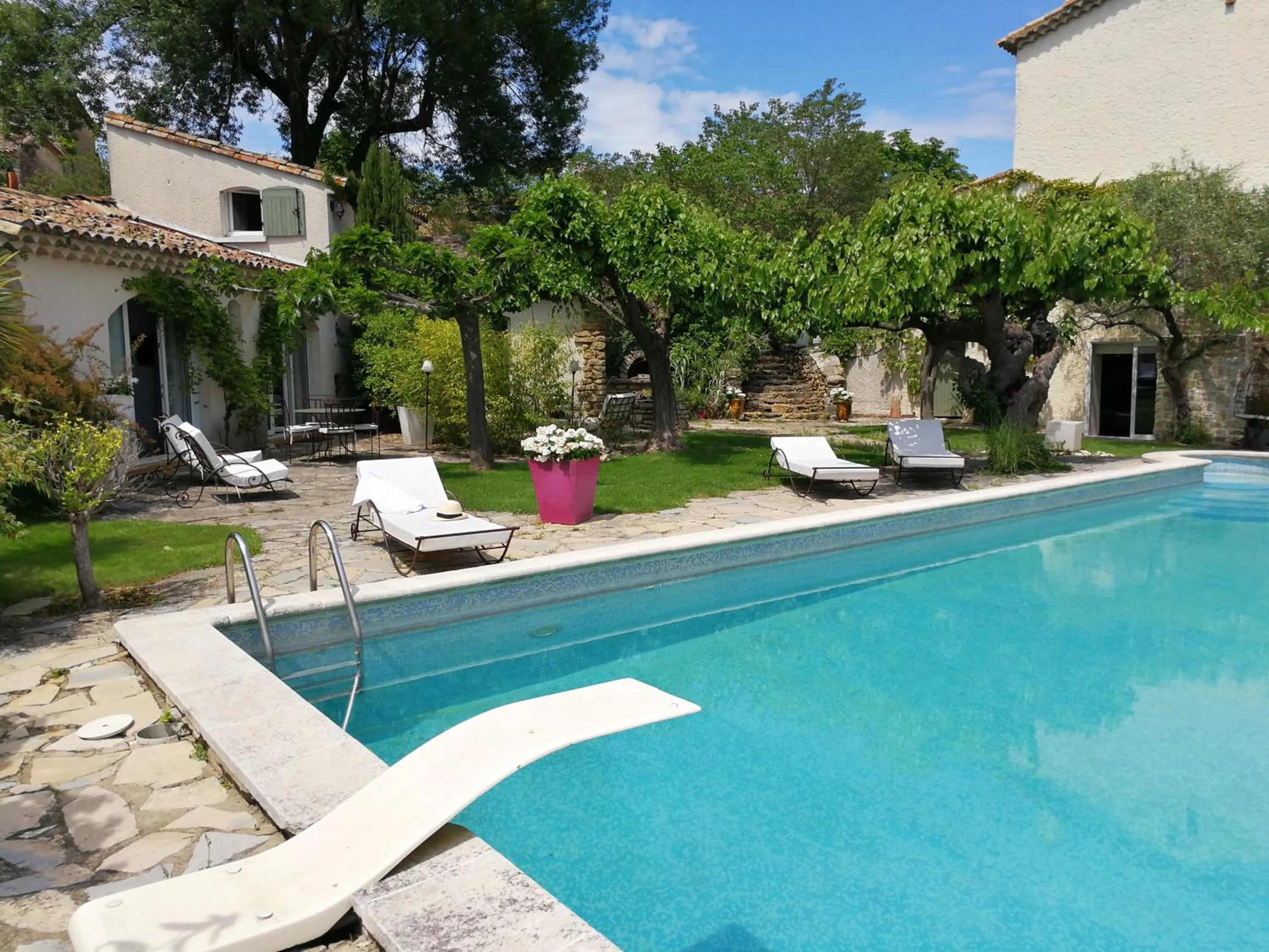 Garden in La Bastide des Mûriers