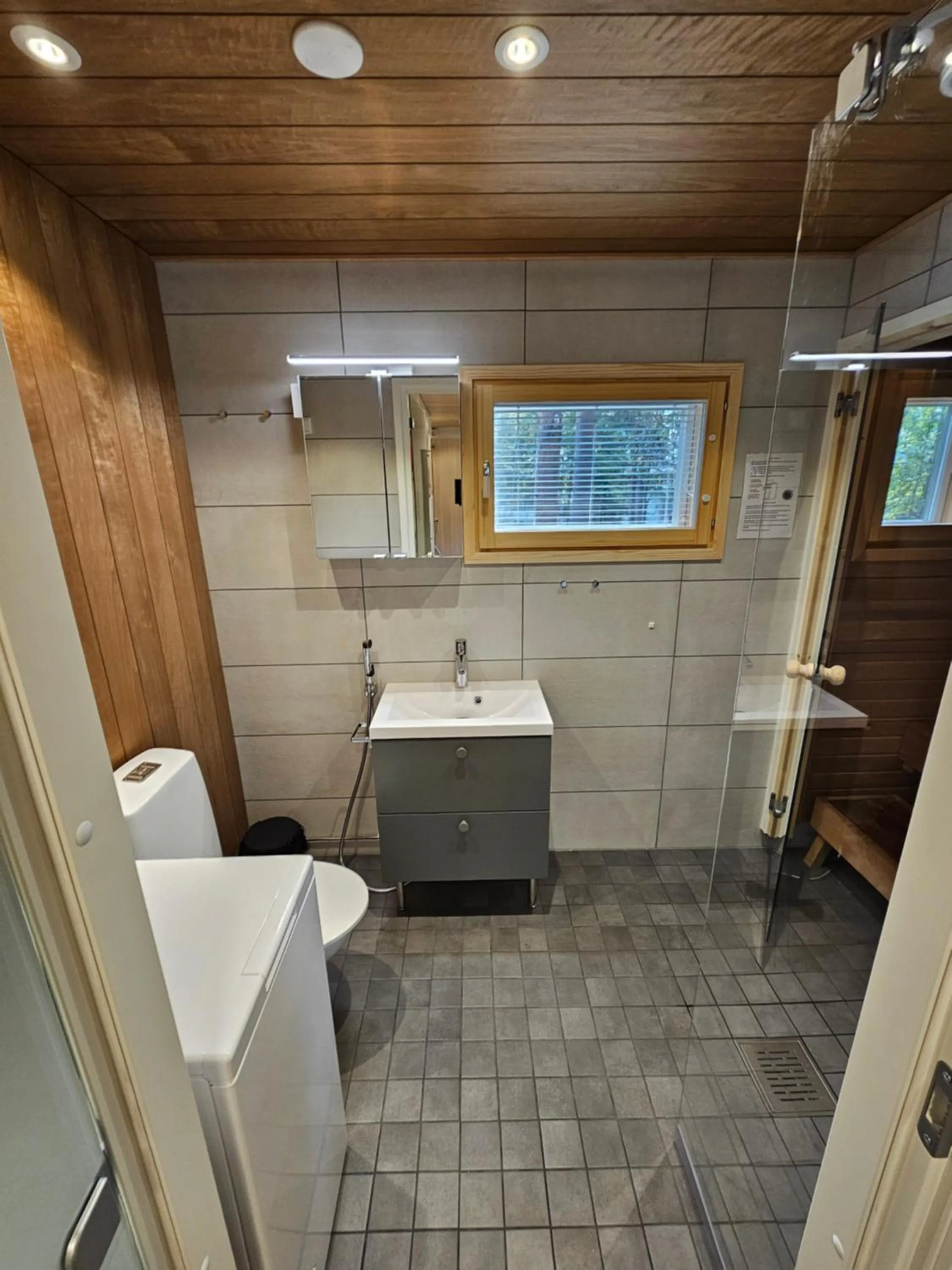 Bathroom in Levilehto Apartments