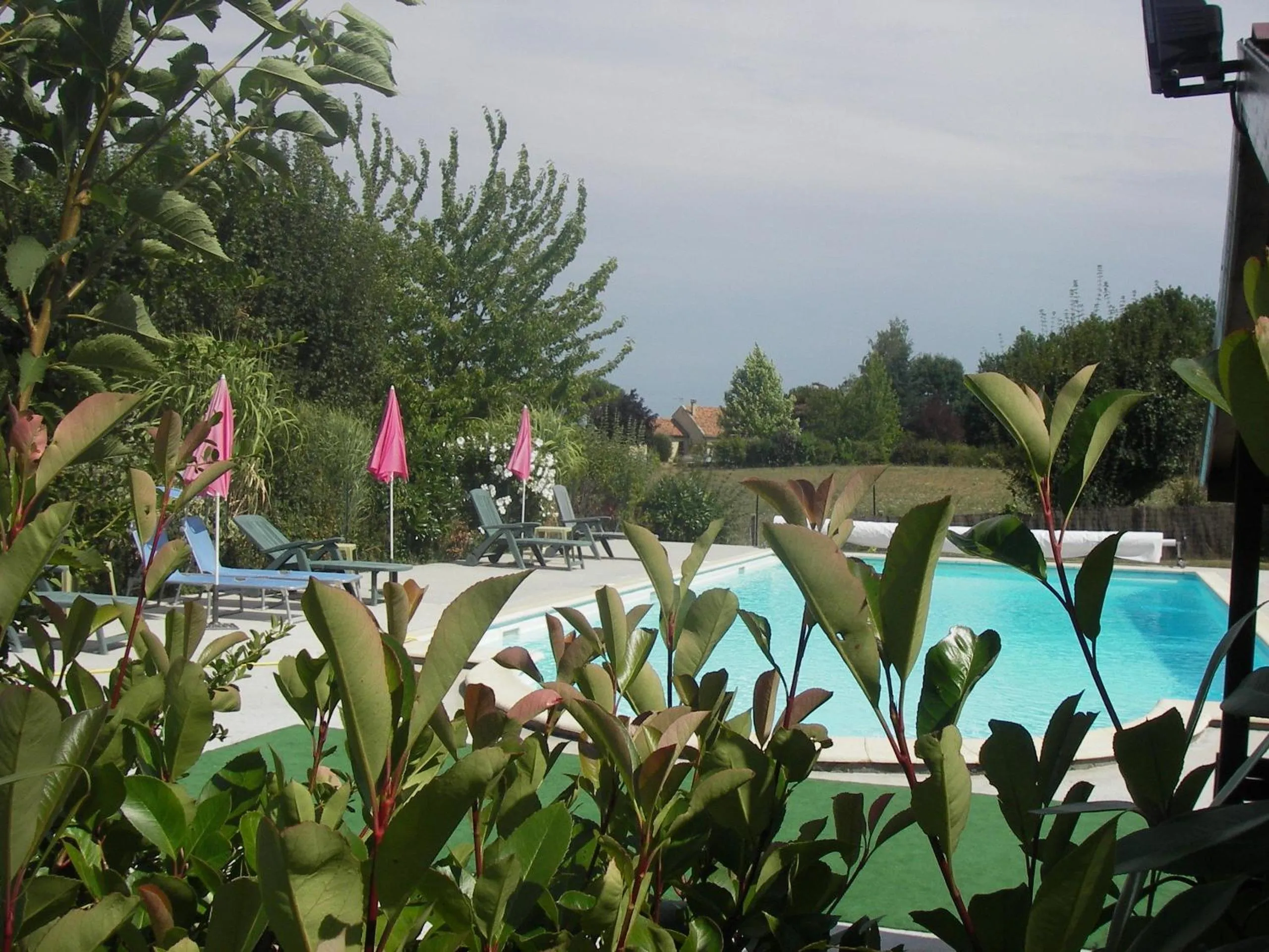Pool view in Les 4 Saisons