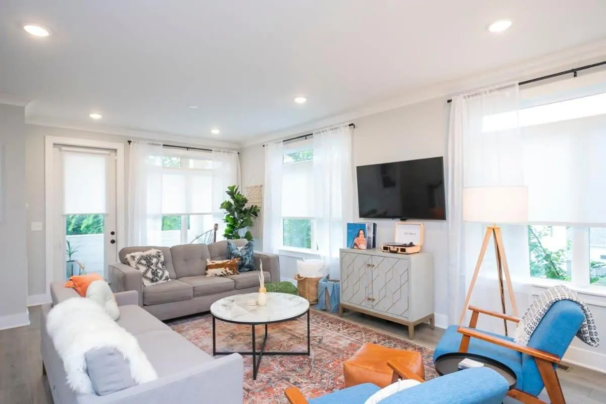 3 King Beds in Hip East Nash Home 1 Mile to DWNTN