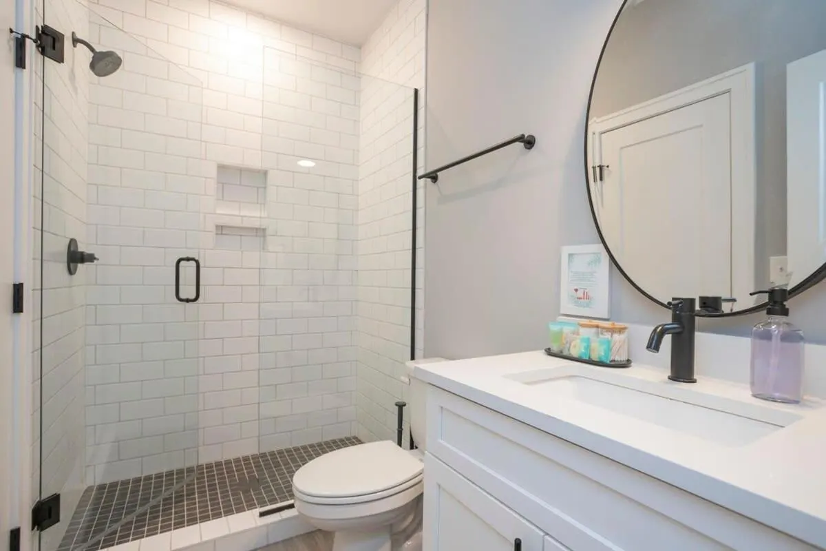 3 King Beds in Hip East Nash Home 1 Mile to DWNTN