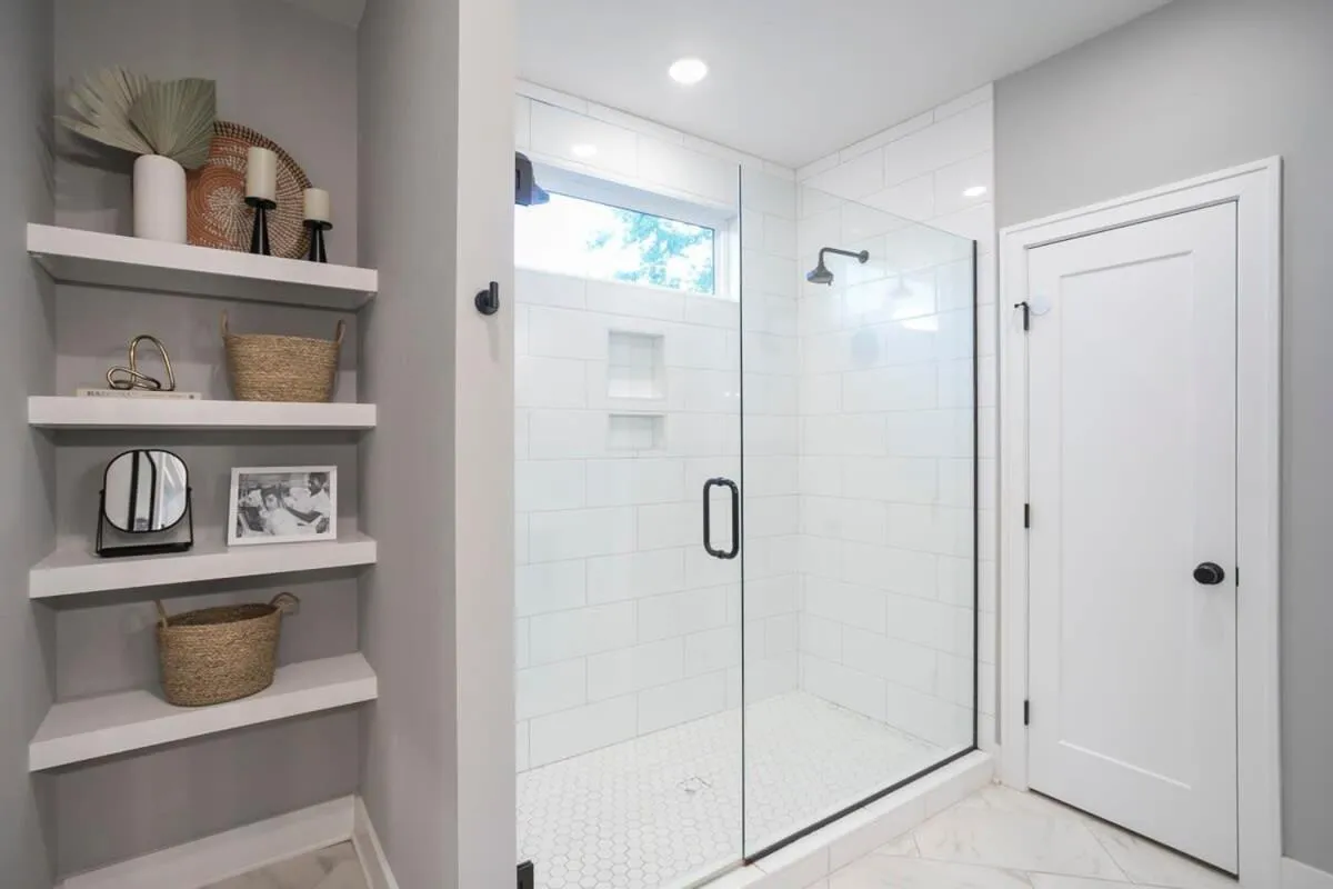 3 King Beds in Hip East Nash Home 1 Mile to DWNTN