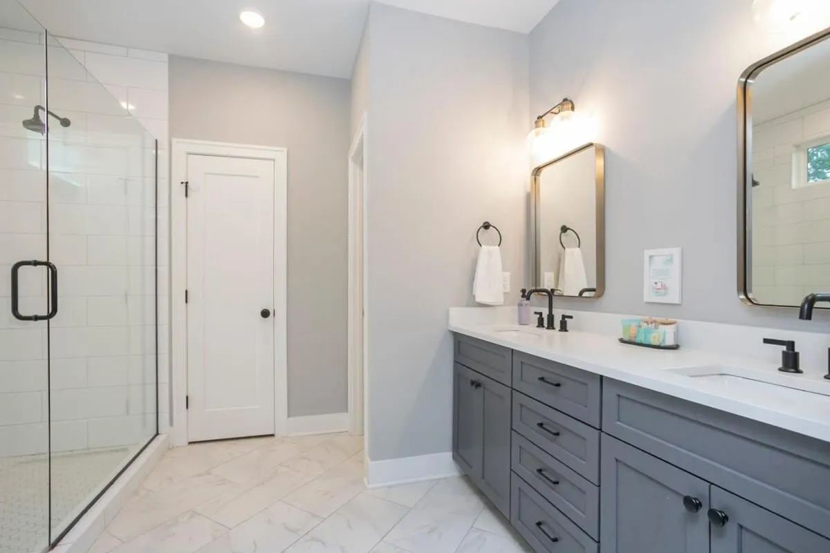 3 King Beds in Hip East Nash Home 1 Mile to DWNTN