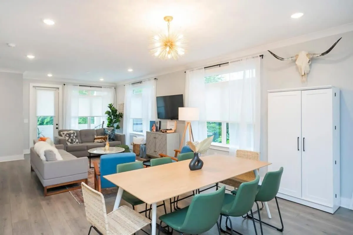 3 King Beds in Hip East Nash Home 1 Mile to DWNTN