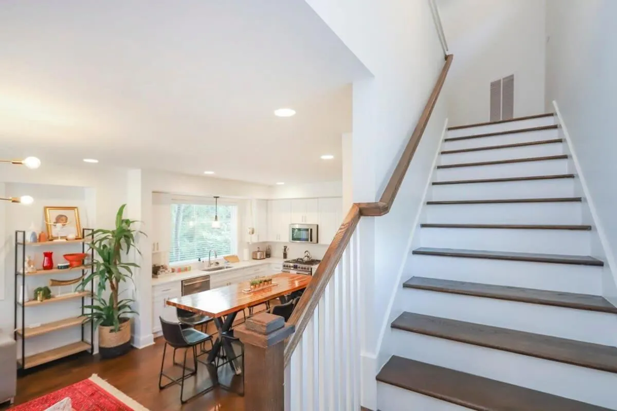 Stylish Home for 12 8th Ave South 6 Beds