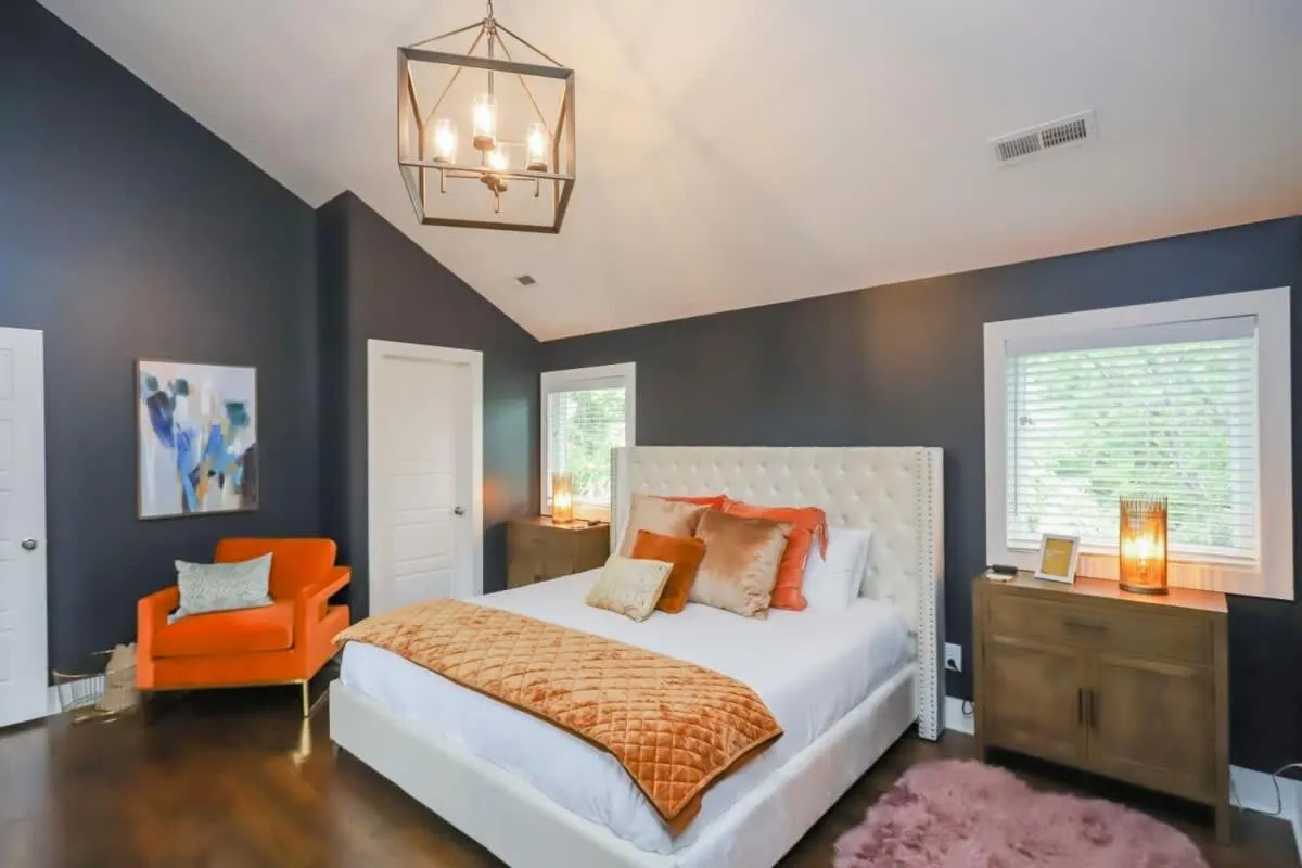 Bed in Stylish Home for 12 8th Ave South 6 Beds