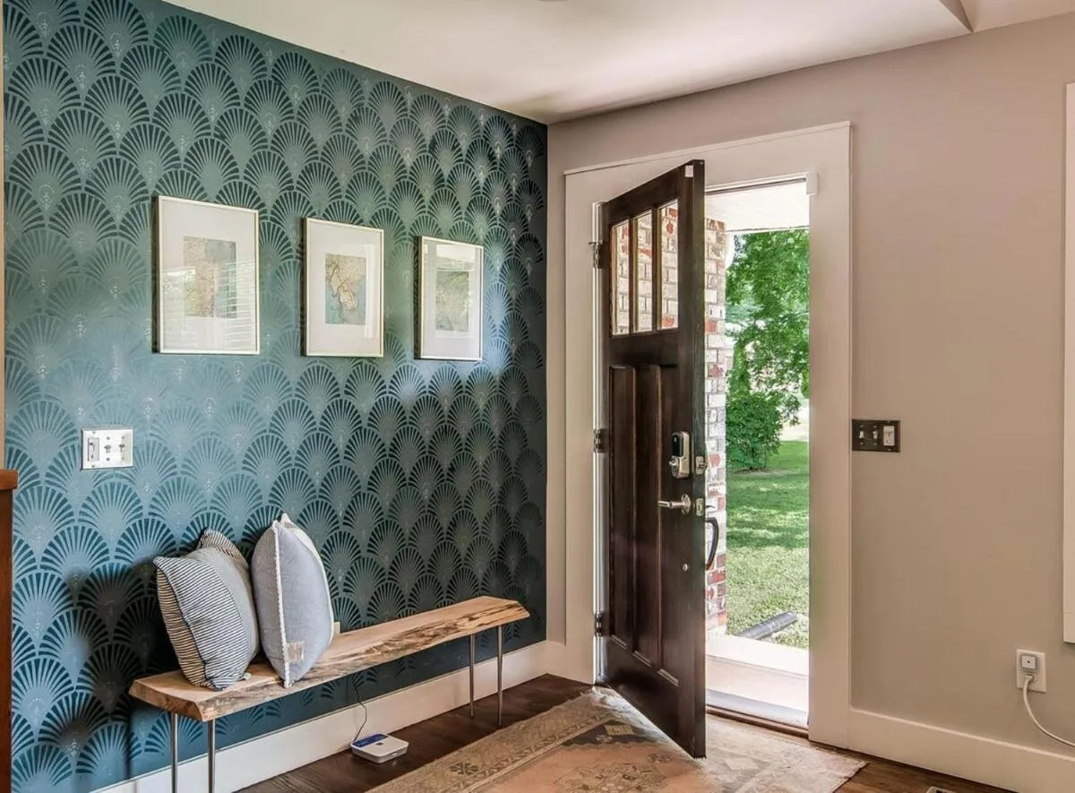 Spacious Modern Ranch 5 Miles to Downtown