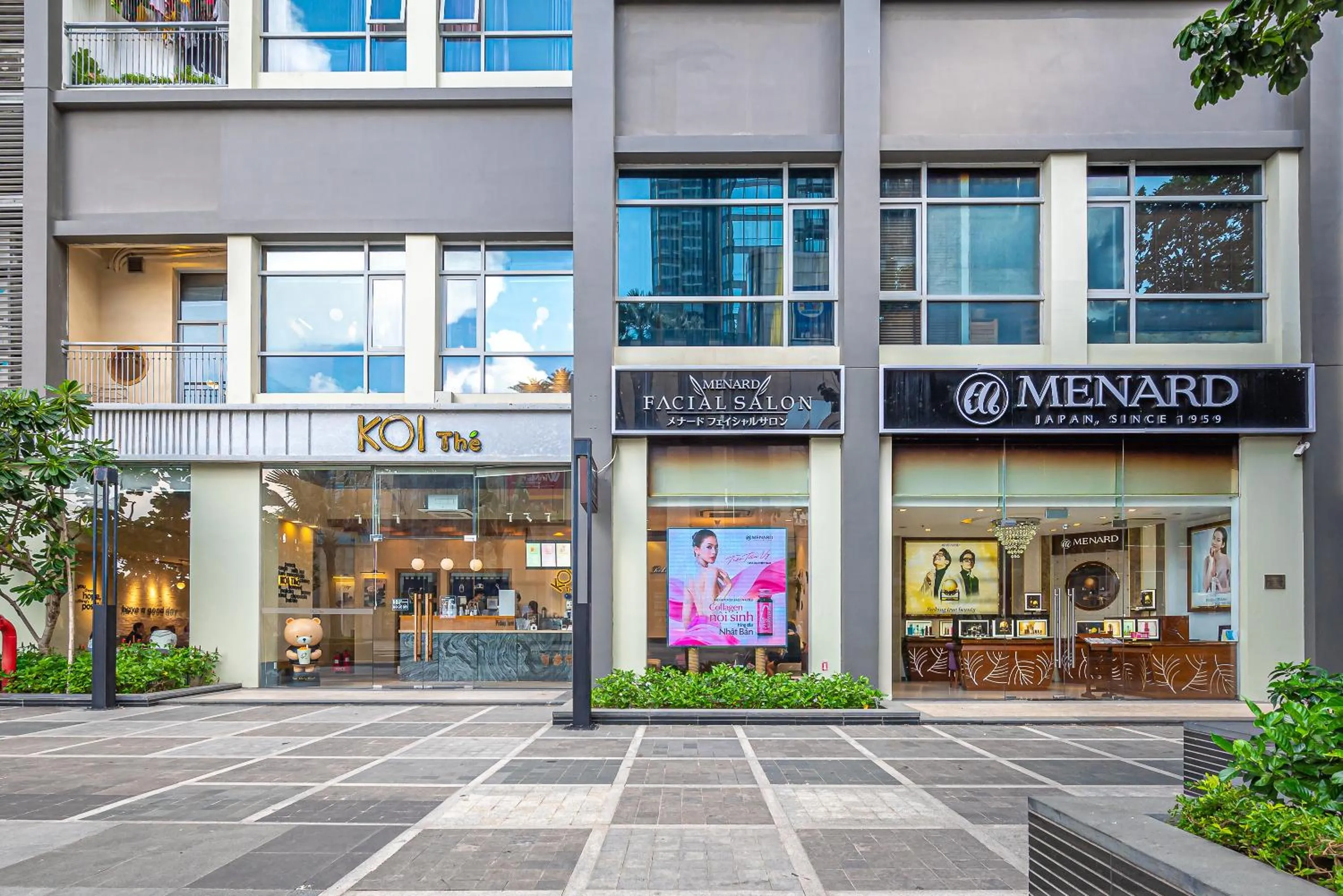 Location in CeLaVie Serviced Apartment - The Vinhomes and Landmark