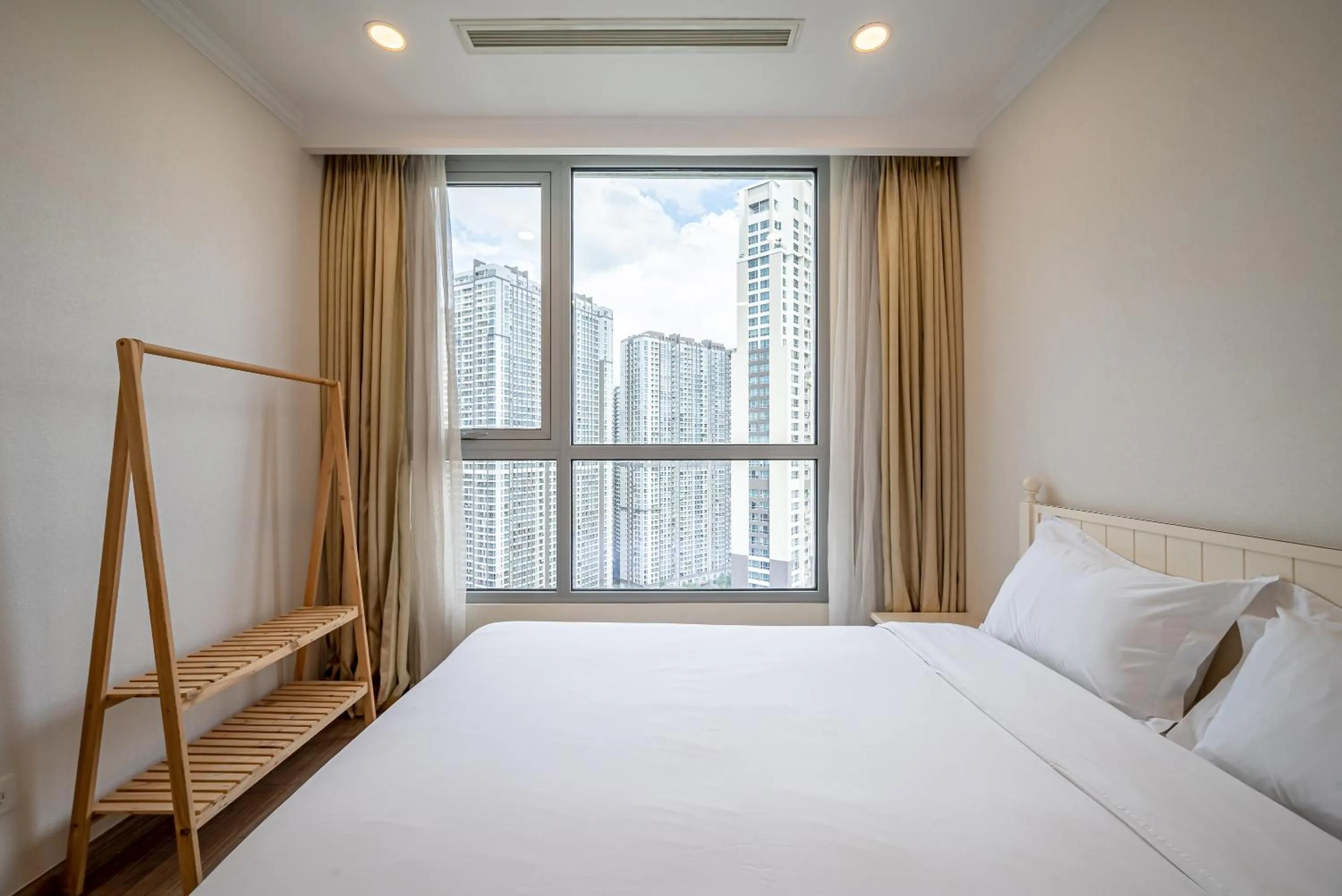 Bed in CeLaVie Serviced Apartment - The Vinhomes and Landmark