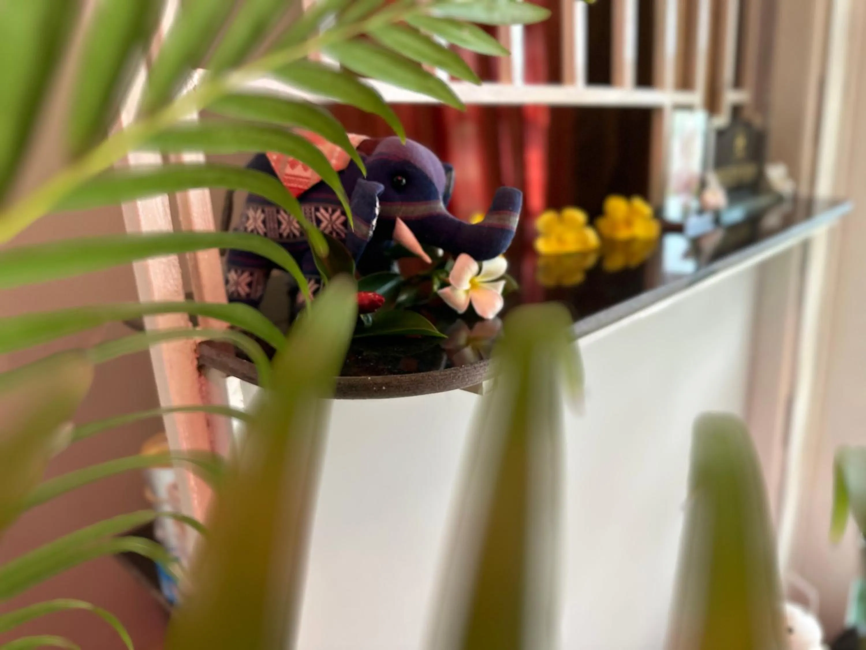 Lobby or reception in Hawaii Lounge