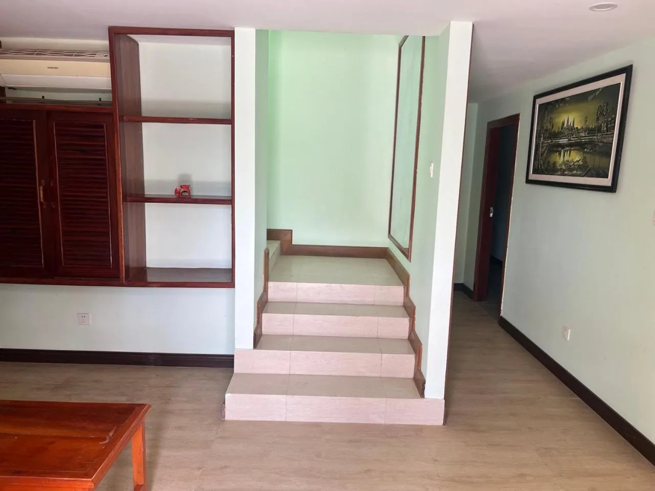 Property building in Hawaii Lounge