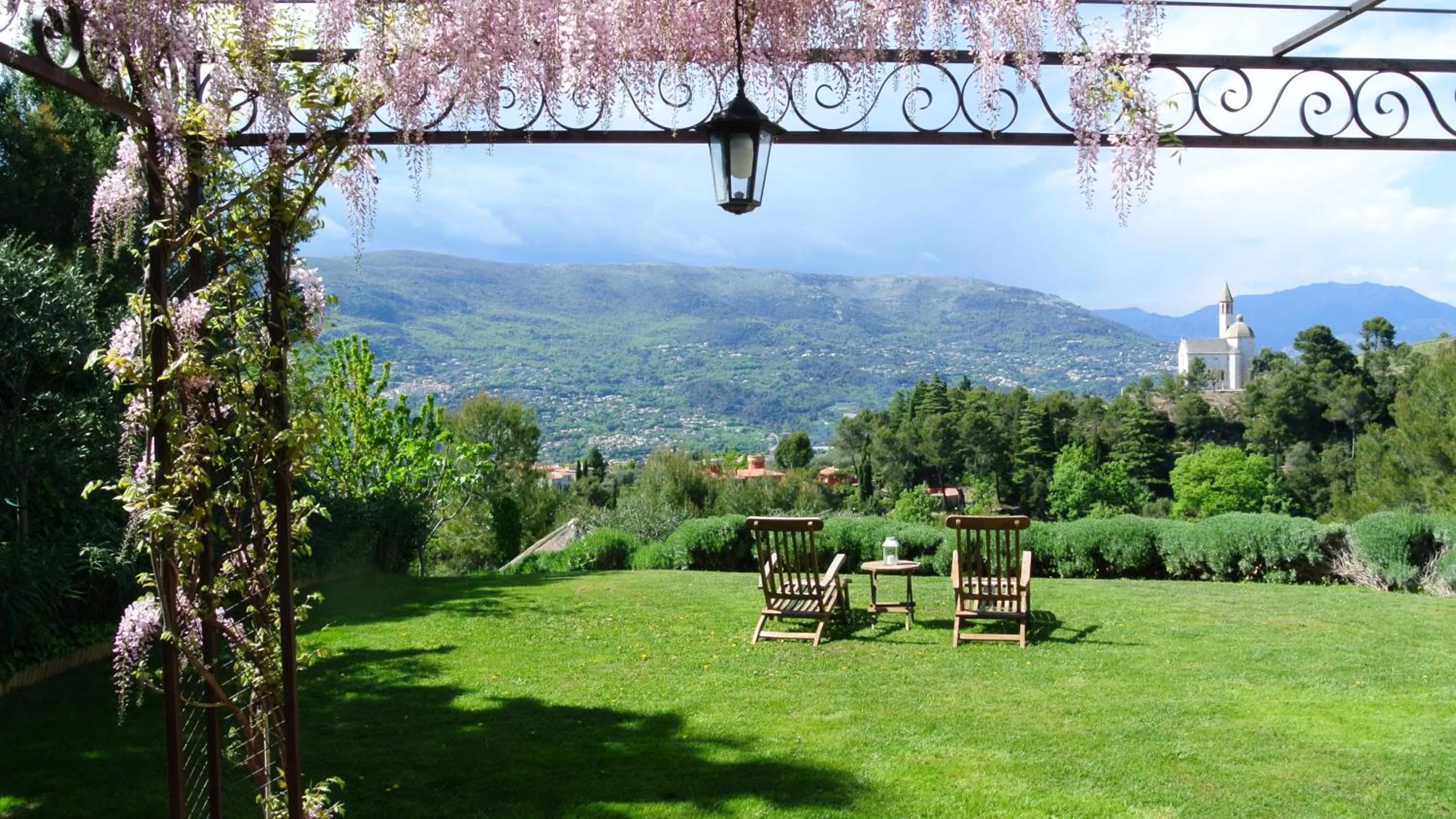 Day in Villa Kilauea B&B