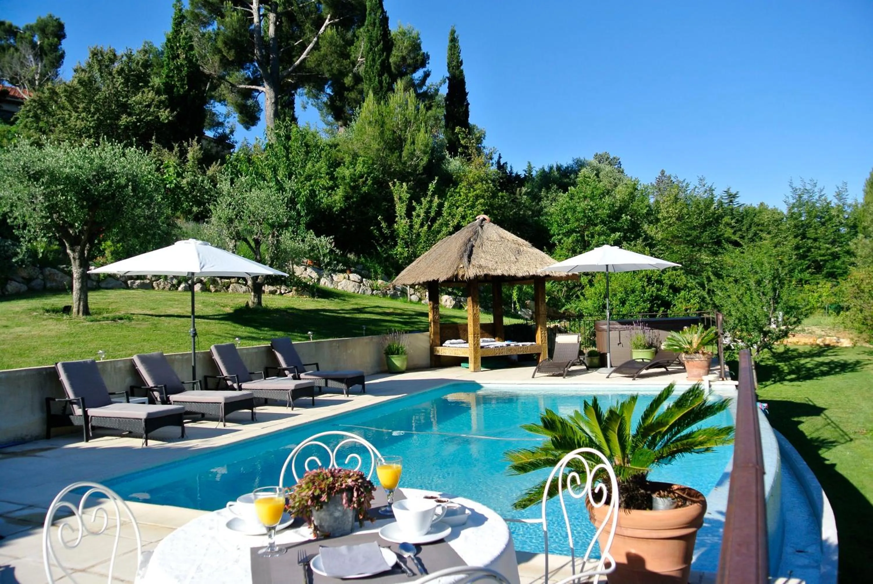 Continental breakfast in Villa Kilauea B&B