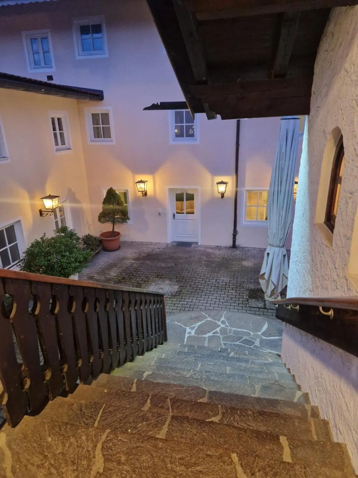 Property building in Beim Has’n