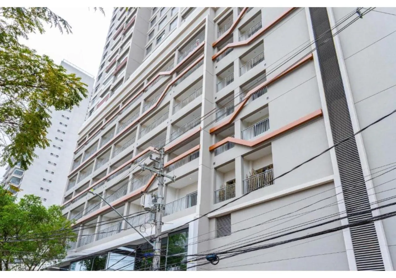 Property building in House of Charlie Paraiso