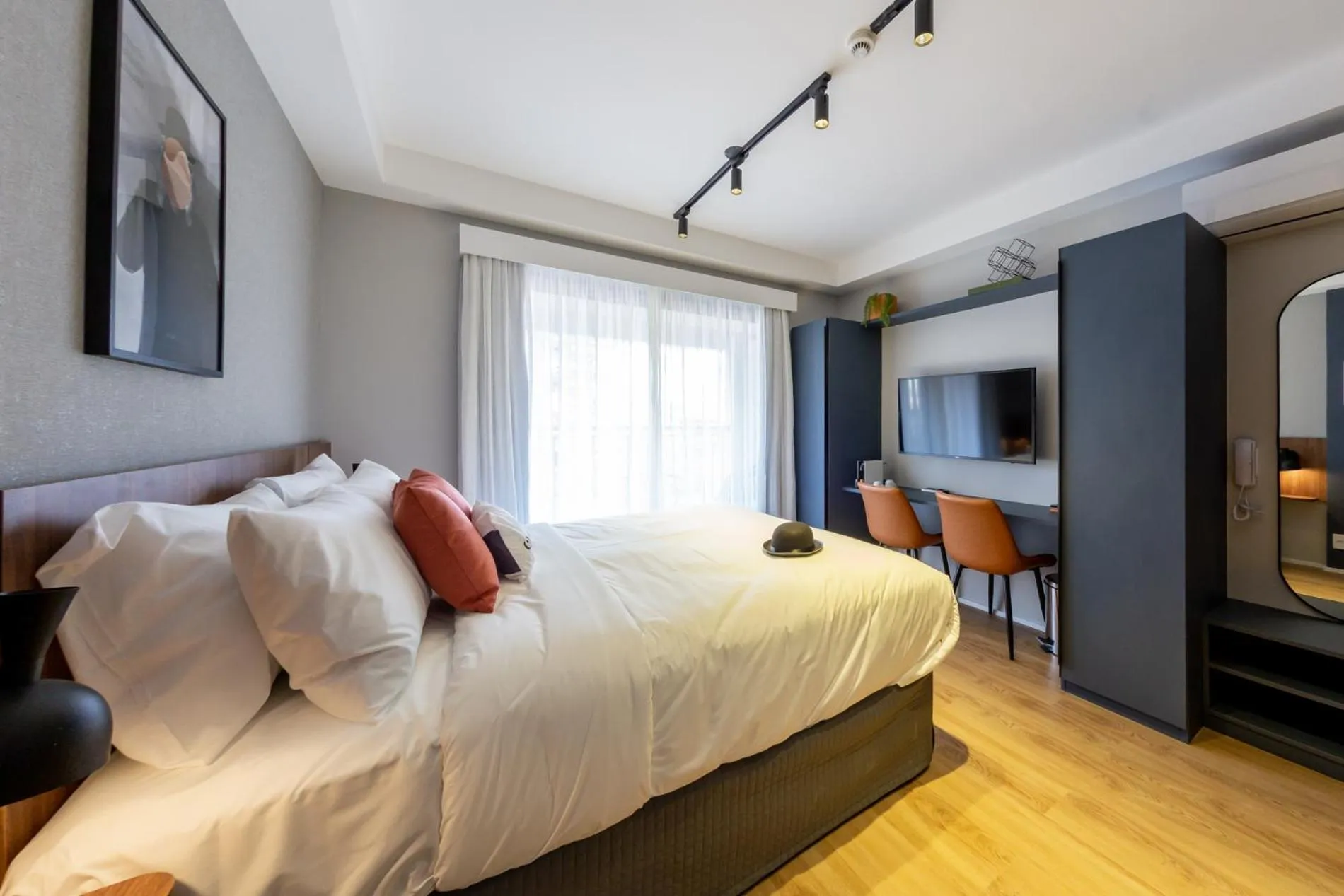 Bed in House of Charlie Paraiso