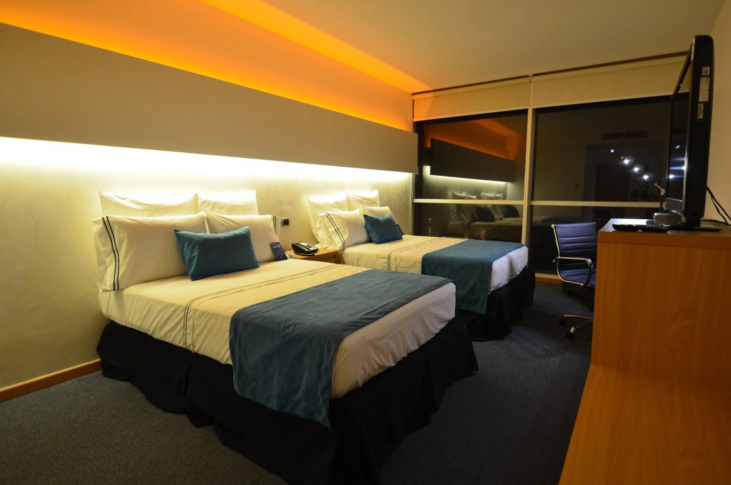 Photo of the whole room, Bed in Hotel Enjoy San Antonio