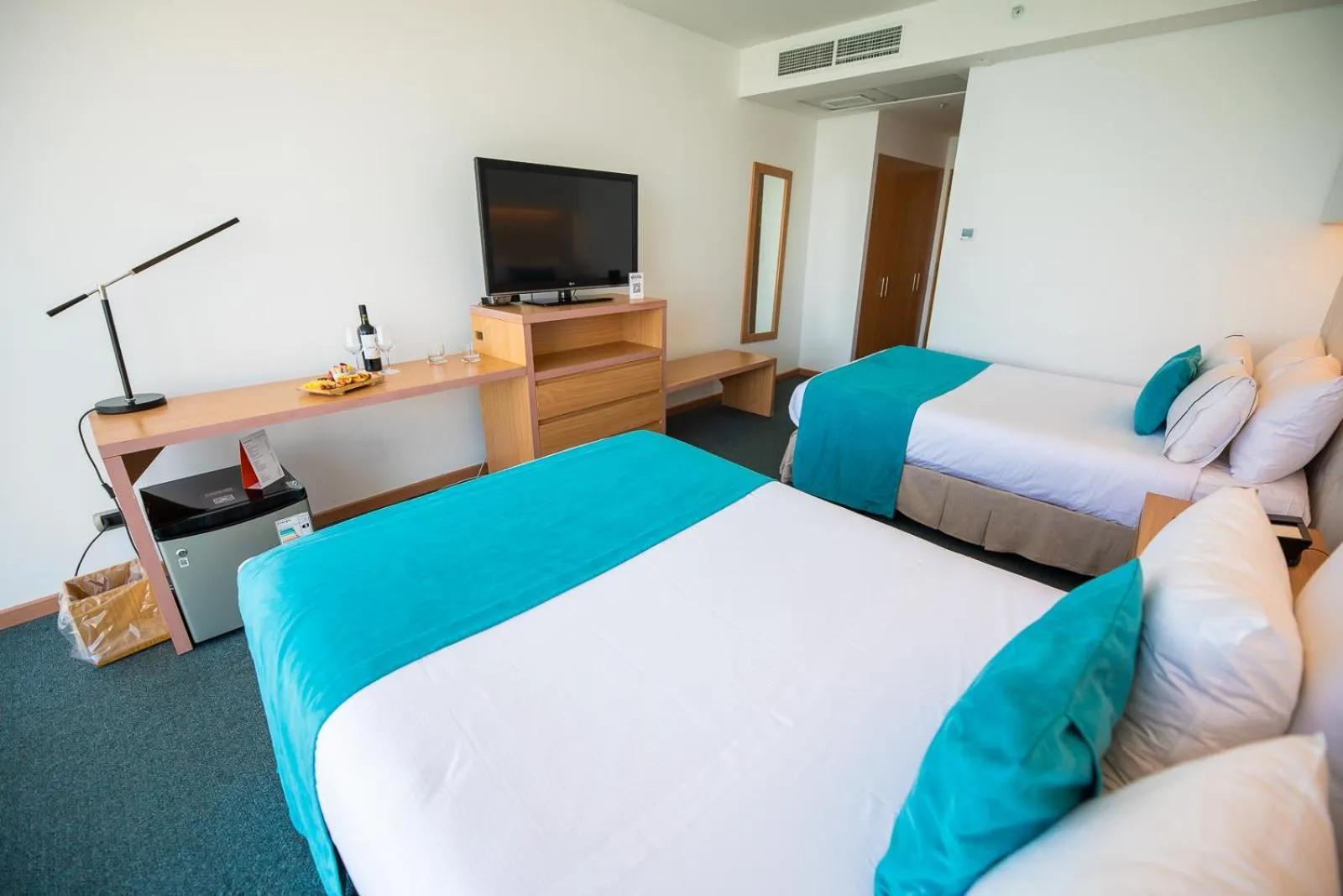 TV and multimedia, Bed in Hotel Enjoy San Antonio