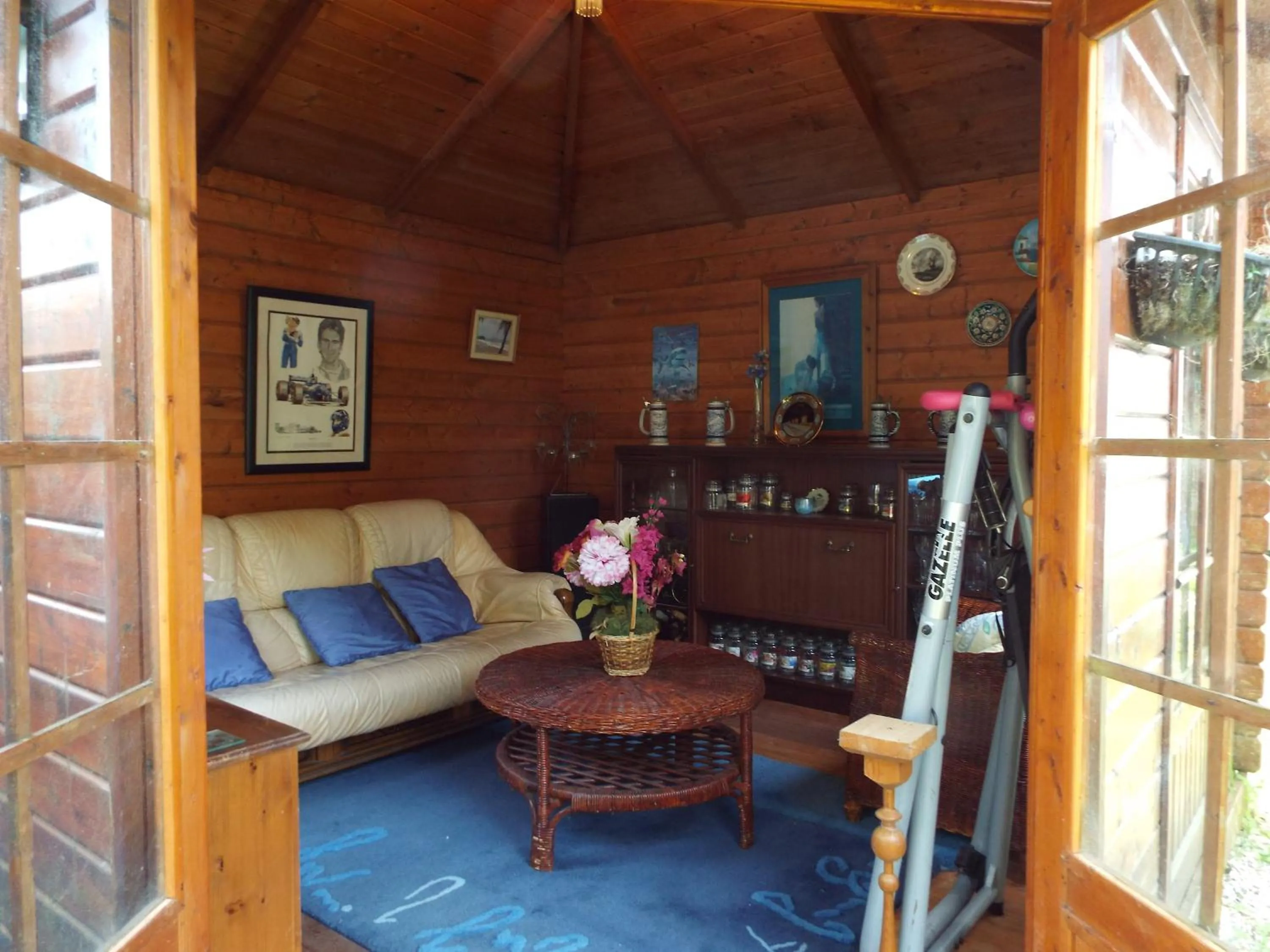 Decorative detail in Woodpeckers