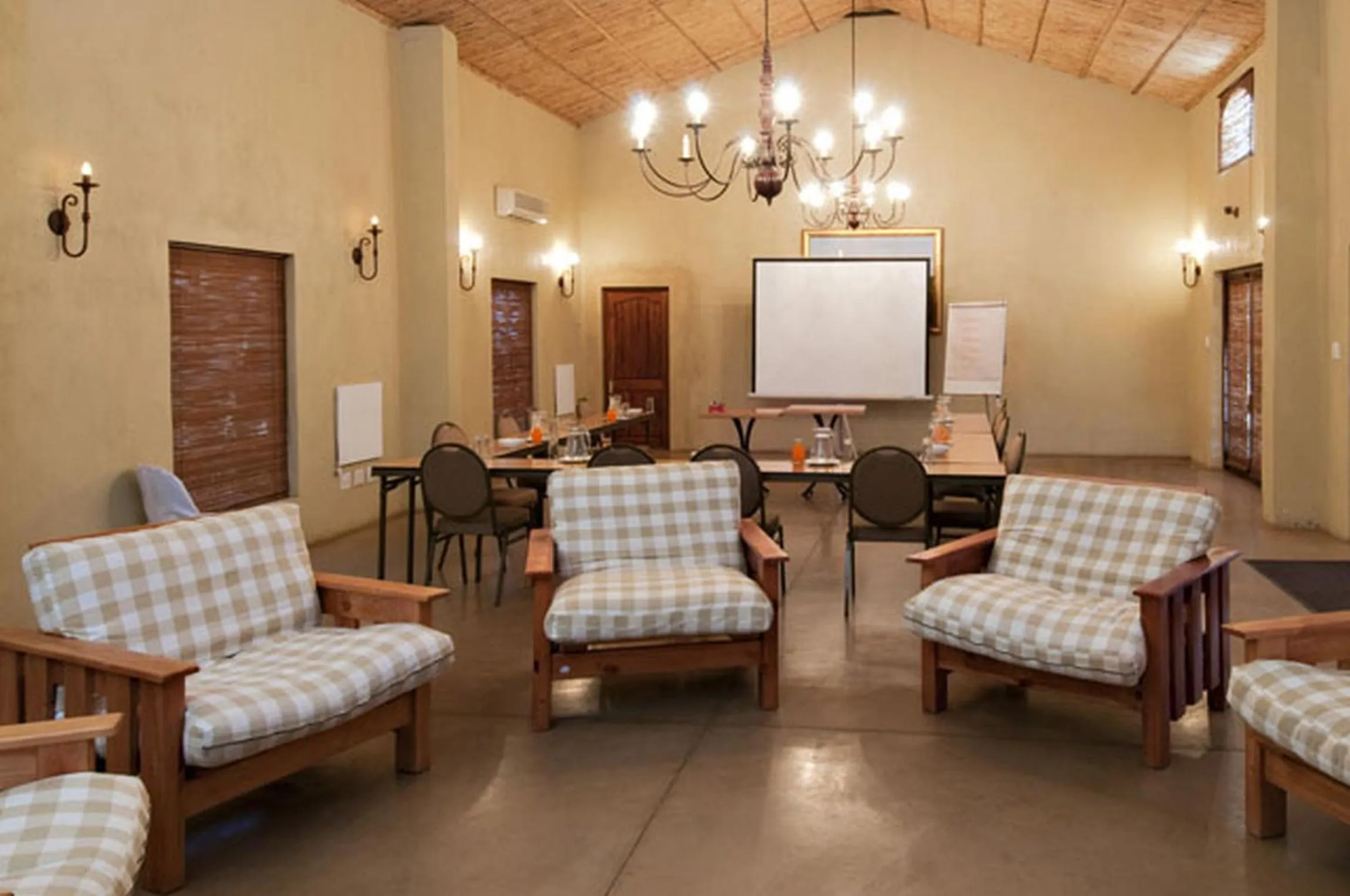 Meeting/conference room in Ongegund Lodge