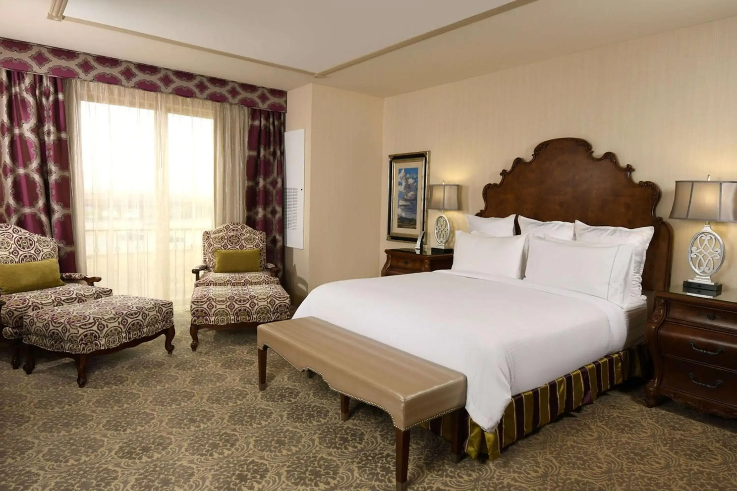 King Room in Woolley's Classic Suites King Room in Woolley's Classic Suites