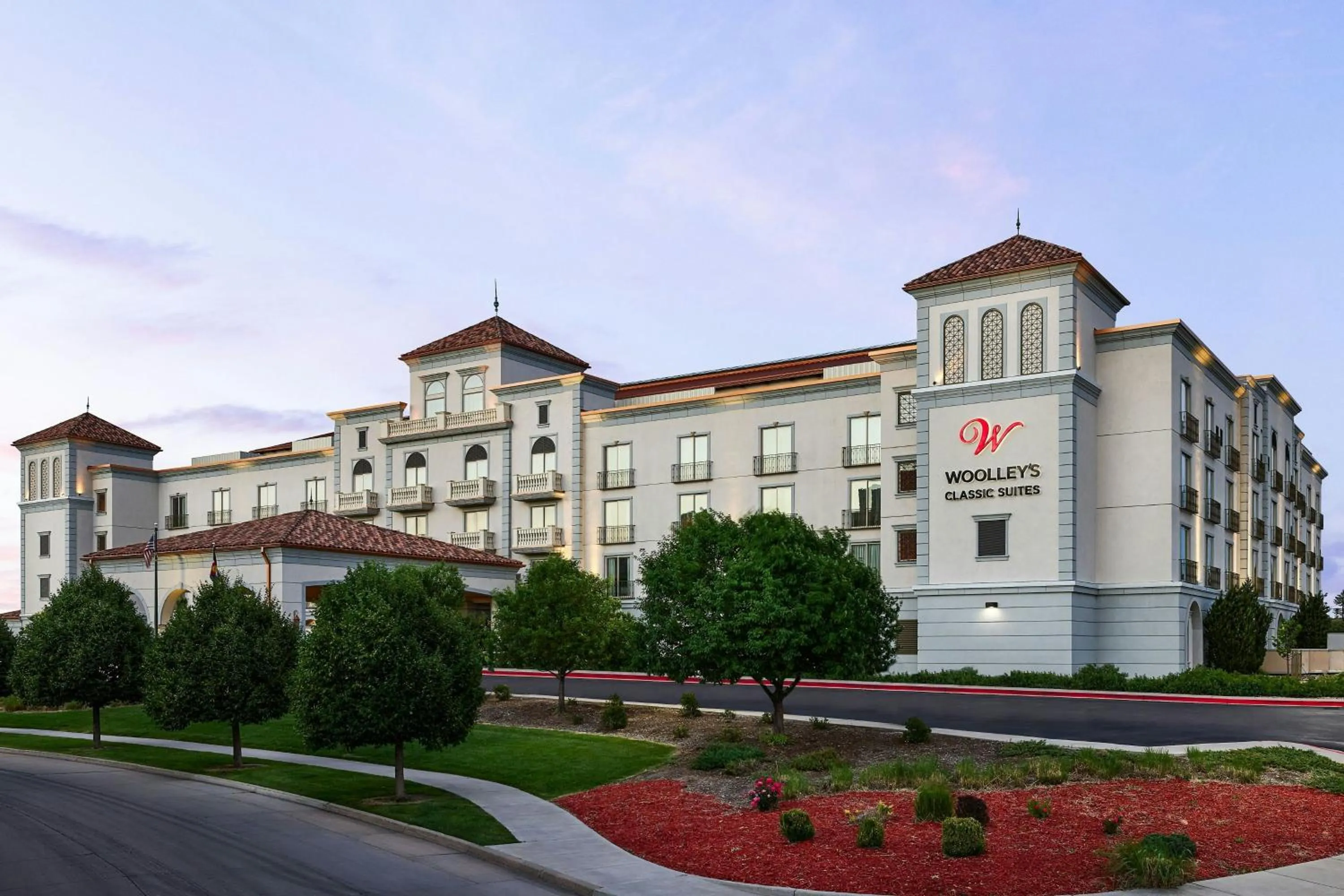 Property building in Woolley's Classic Suites