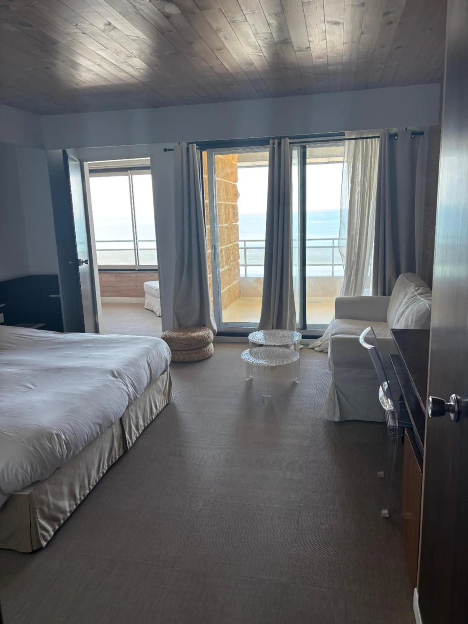 Photo of the whole room, Bed in Carlina Lodge