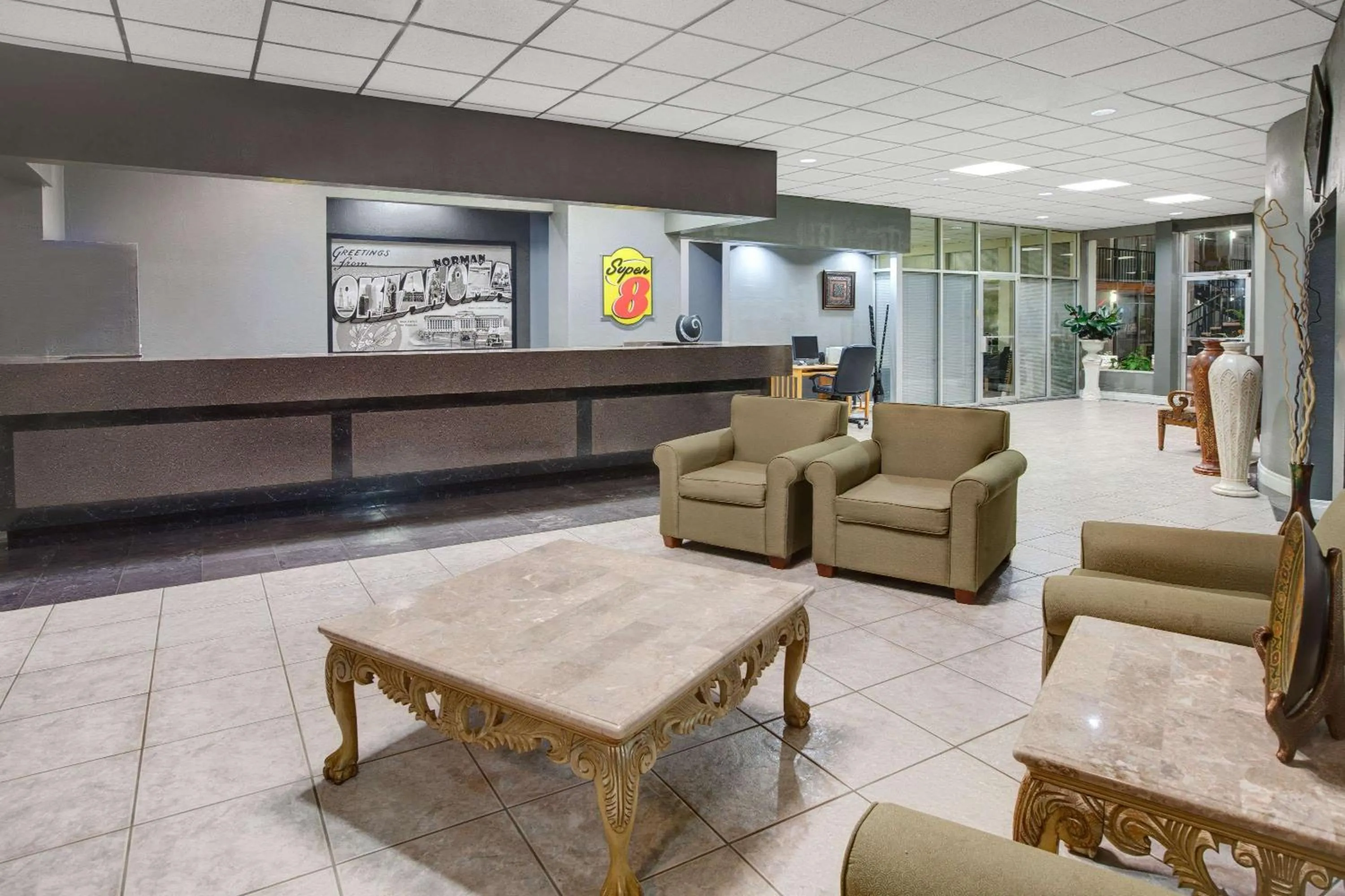 Lobby or reception, Lobby/Reception in Super 8 by Wyndham Norman