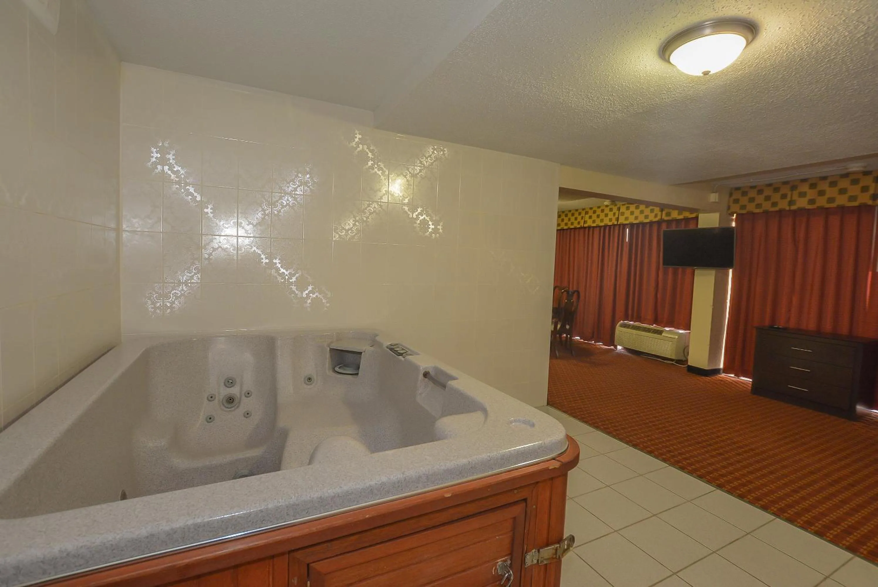 Living room in Super 8 by Wyndham Norman