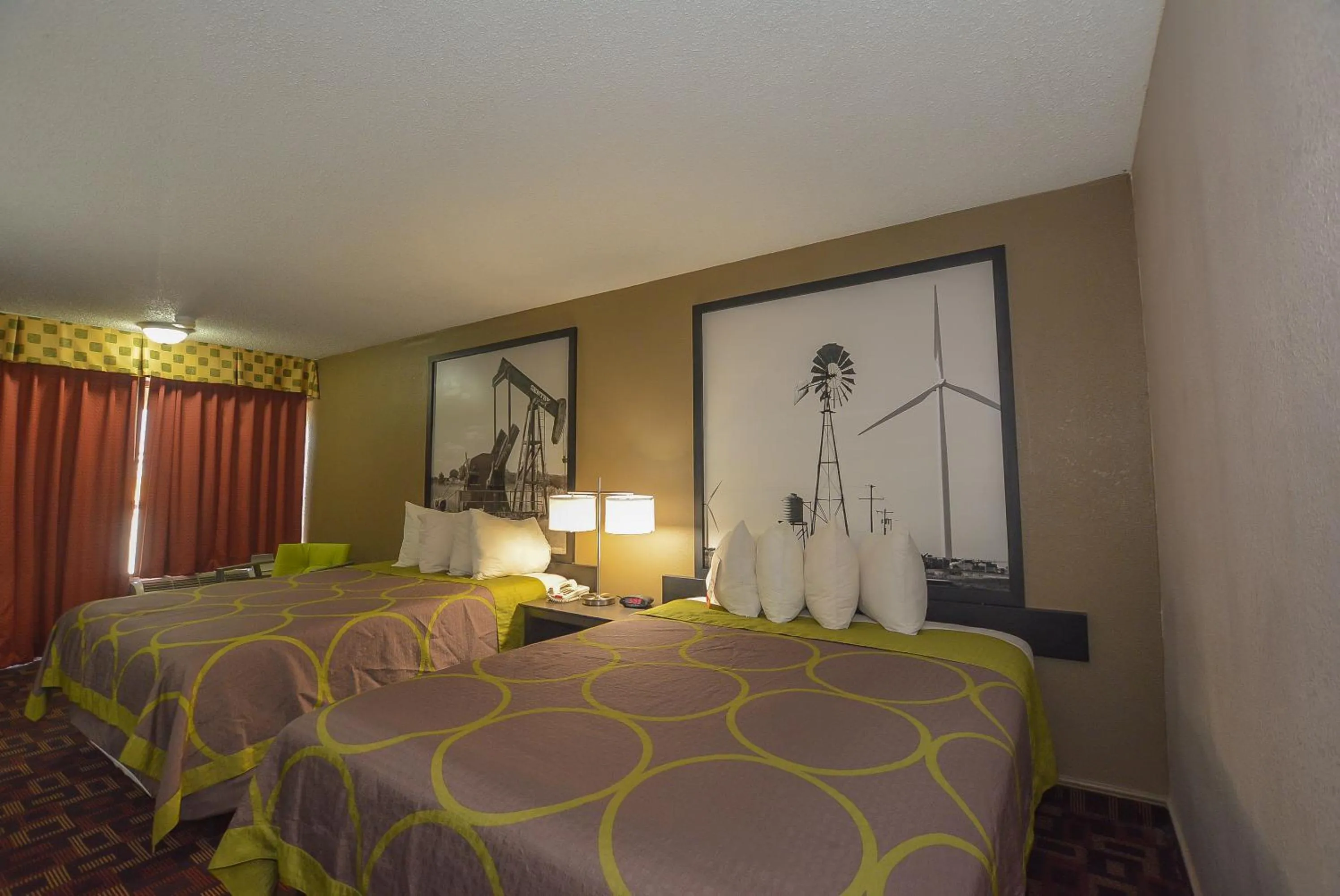 Bedroom in Super 8 by Wyndham Norman