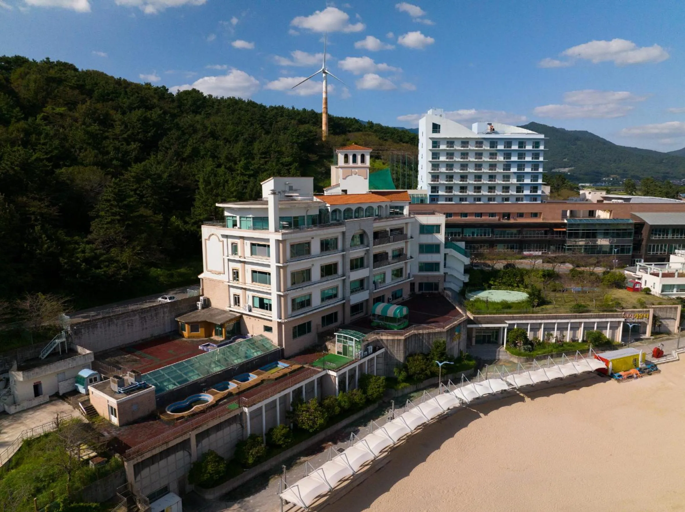 Property building in Namiltte Resort