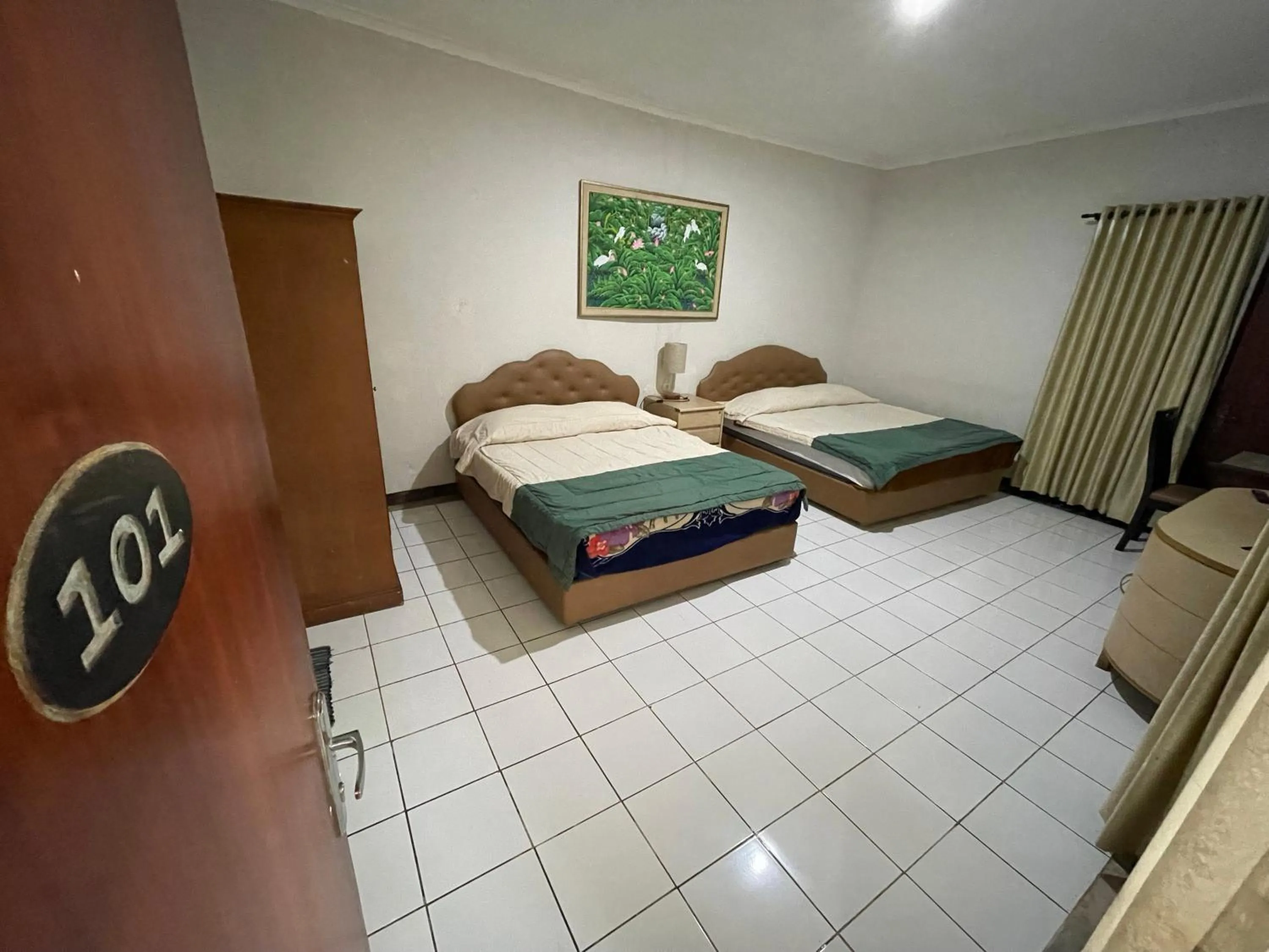 Bedroom in Hotel Gegerkalong Asri