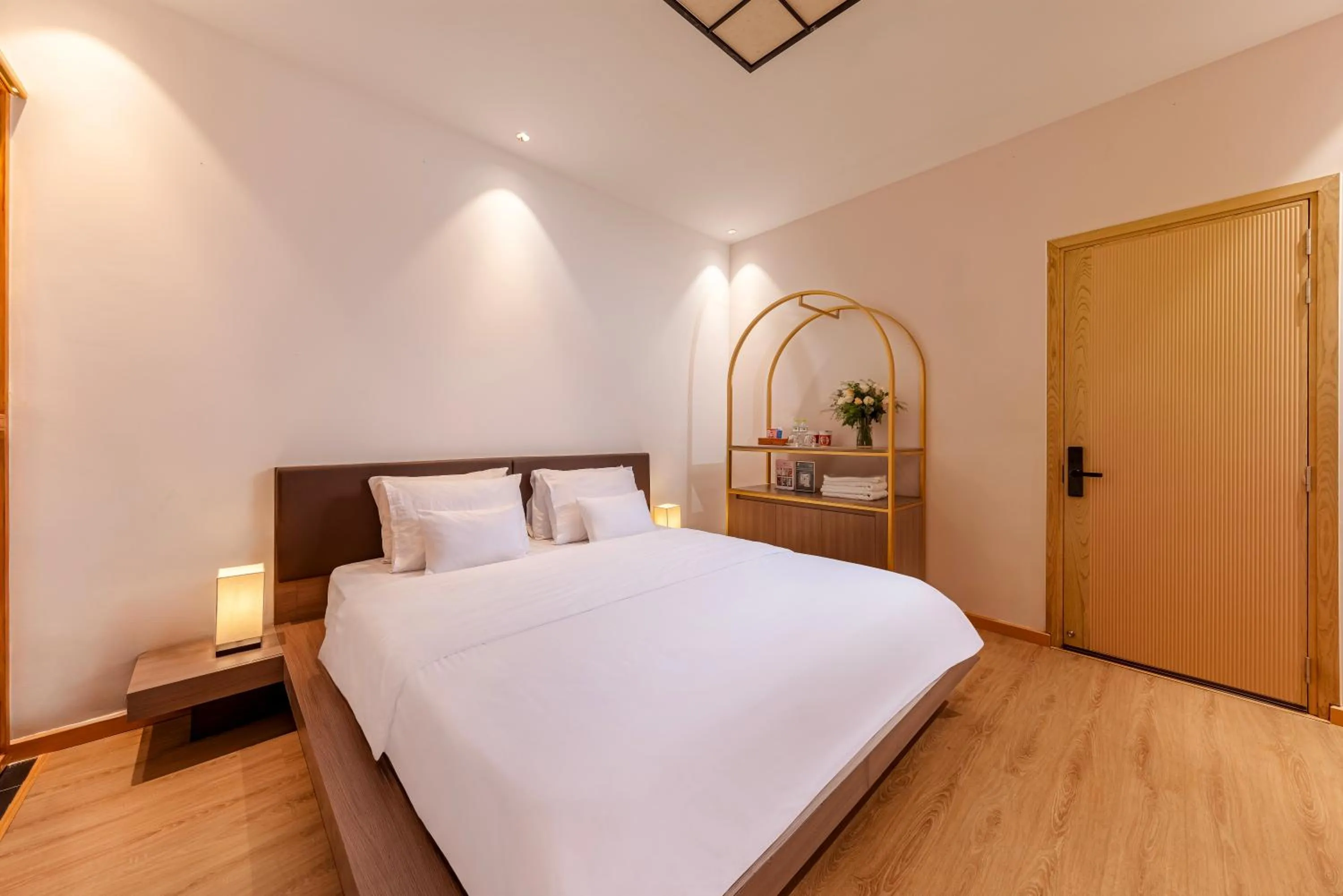 Bed in Secret Garden Hotel