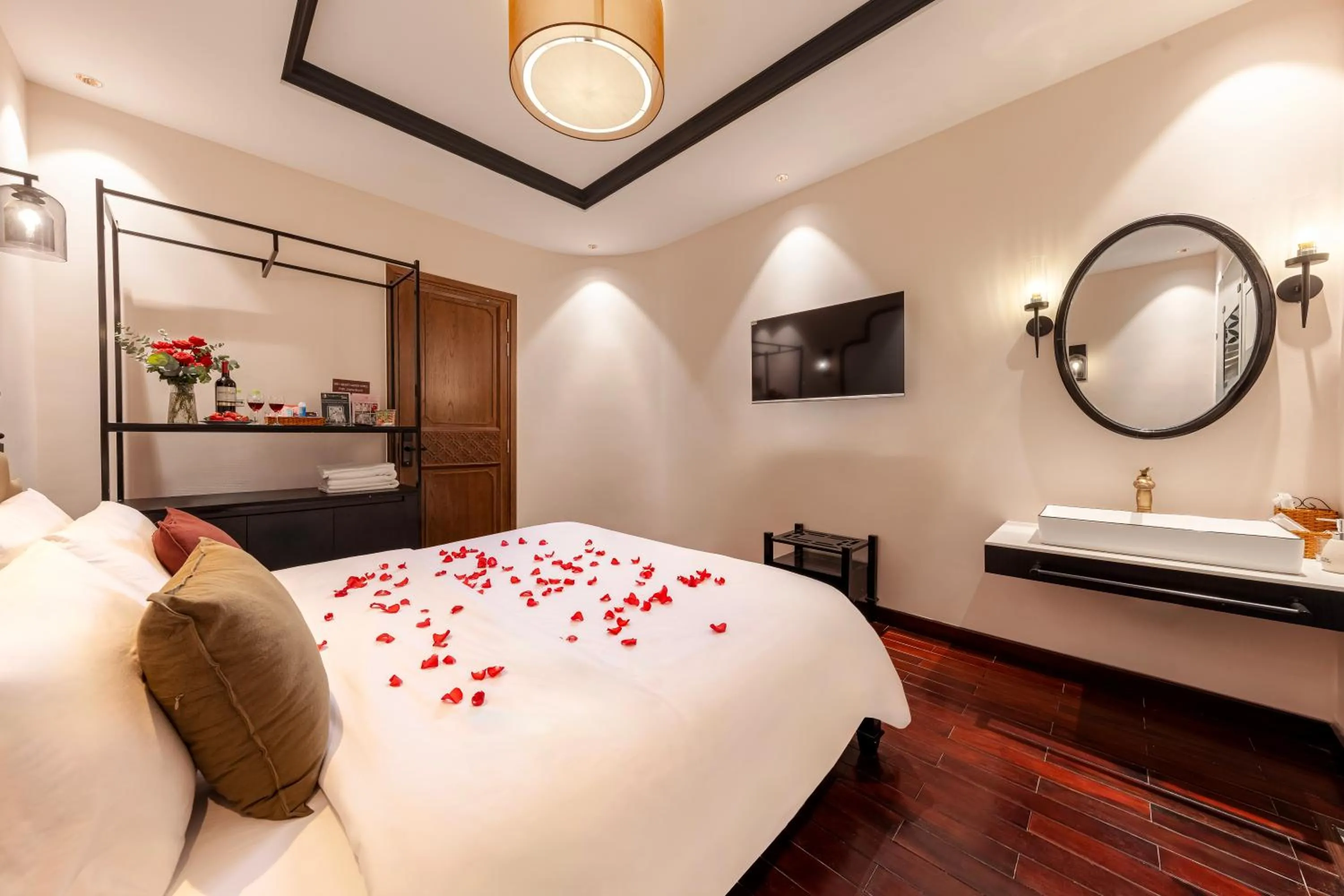 Bed in Secret Garden Hotel