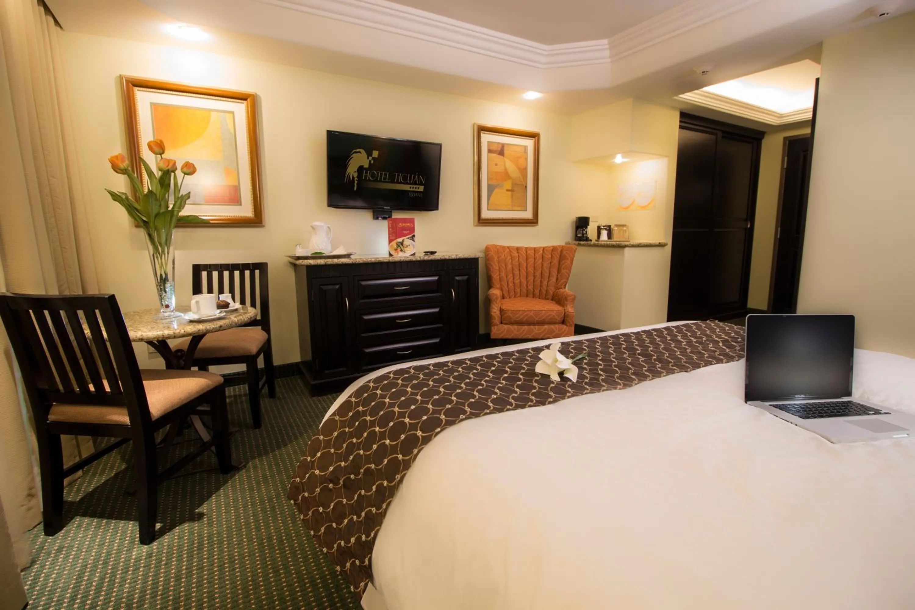 Photo of the whole room, Bed in Hotel Ticuán