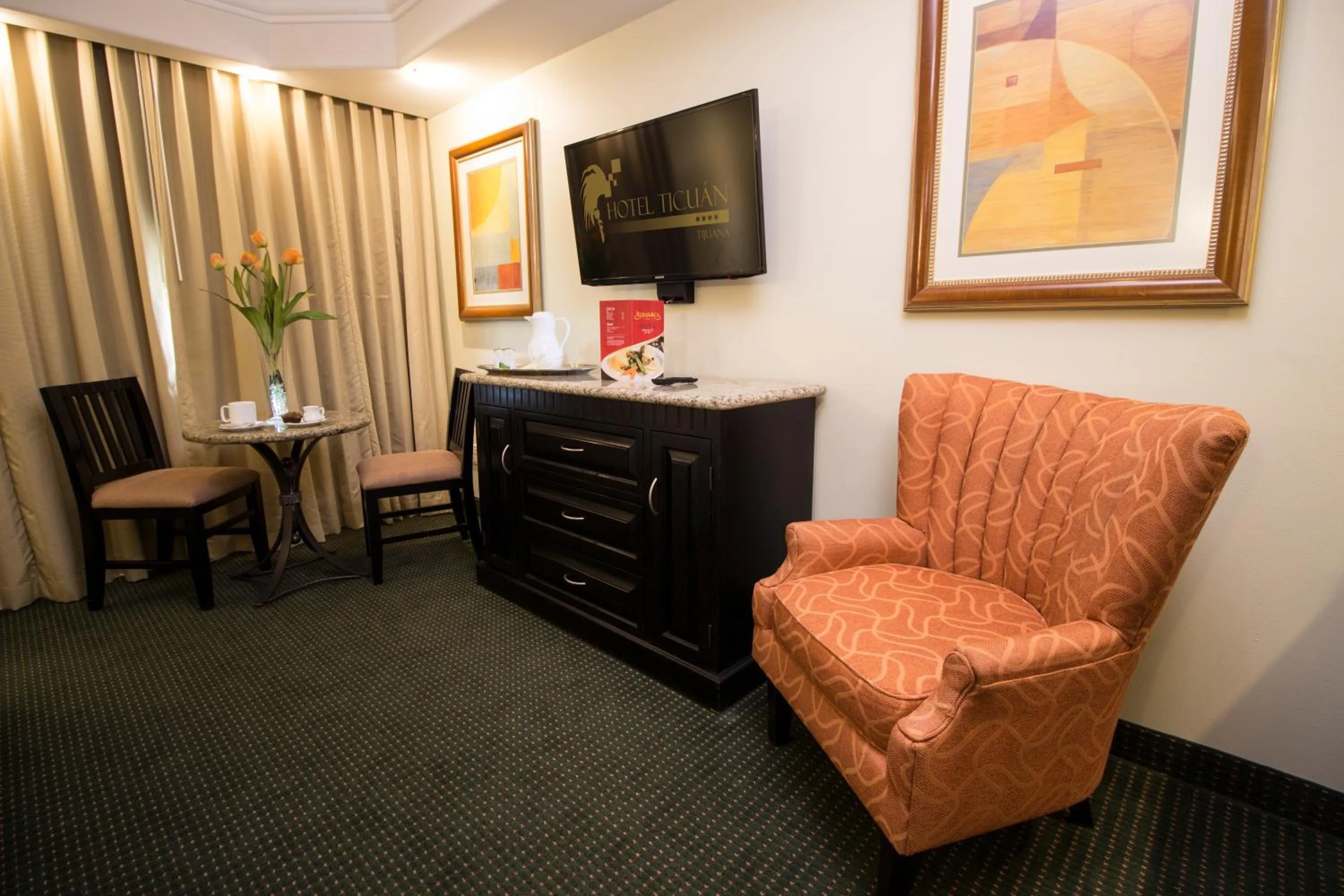 Photo of the whole room in Hotel Ticuán