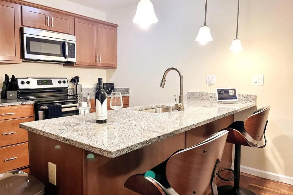 Kitchen or kitchenette in Hidden Gem