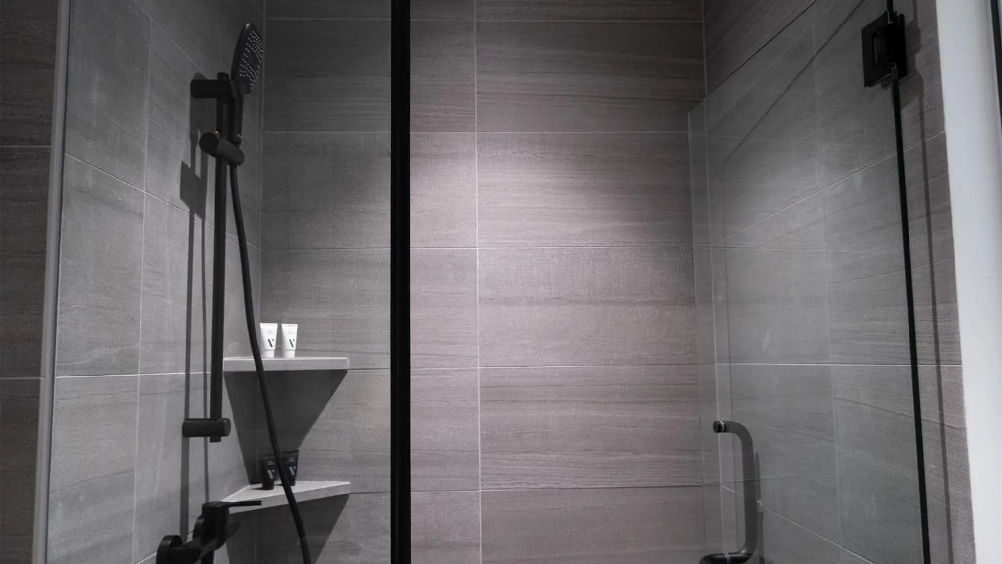 Shower in VicHaus Serviced Apartment