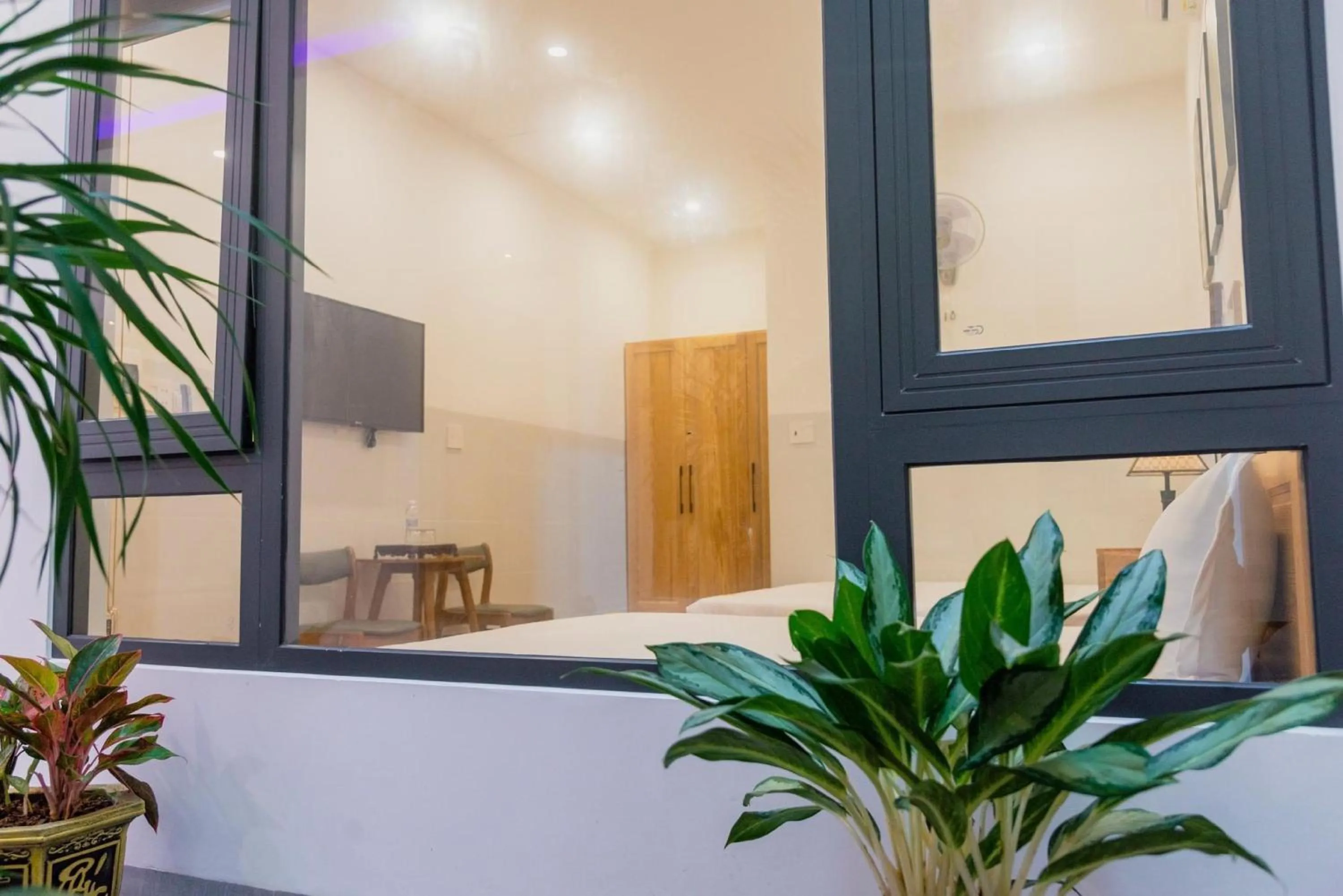 Photo of the whole room in OYO 1192 Victory Hotel Dien Ban