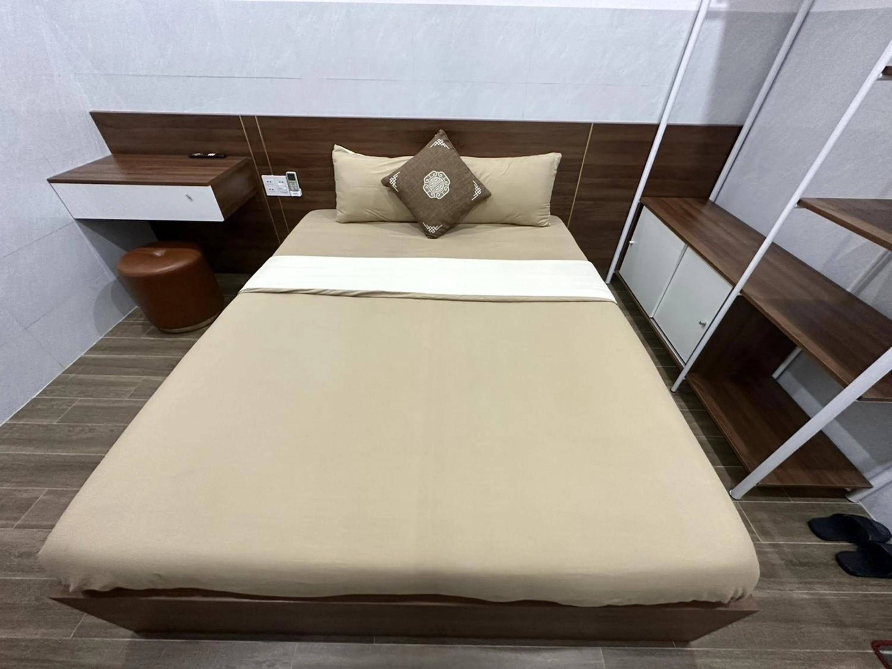 Bedroom in OYO 1193 Huynh Gia Hotel