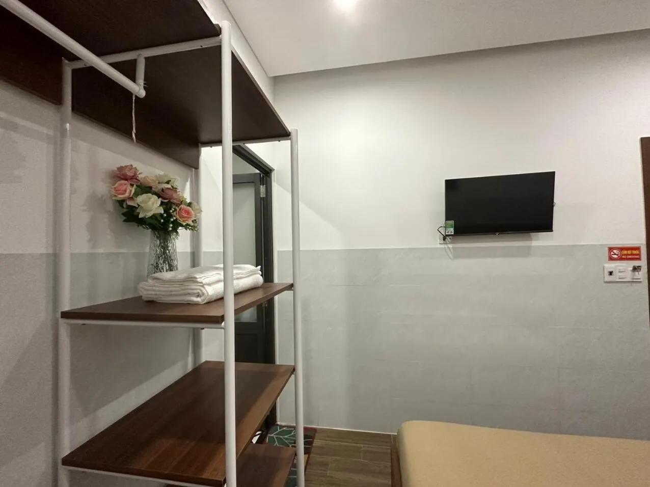 Bedroom in OYO 1193 Huynh Gia Hotel