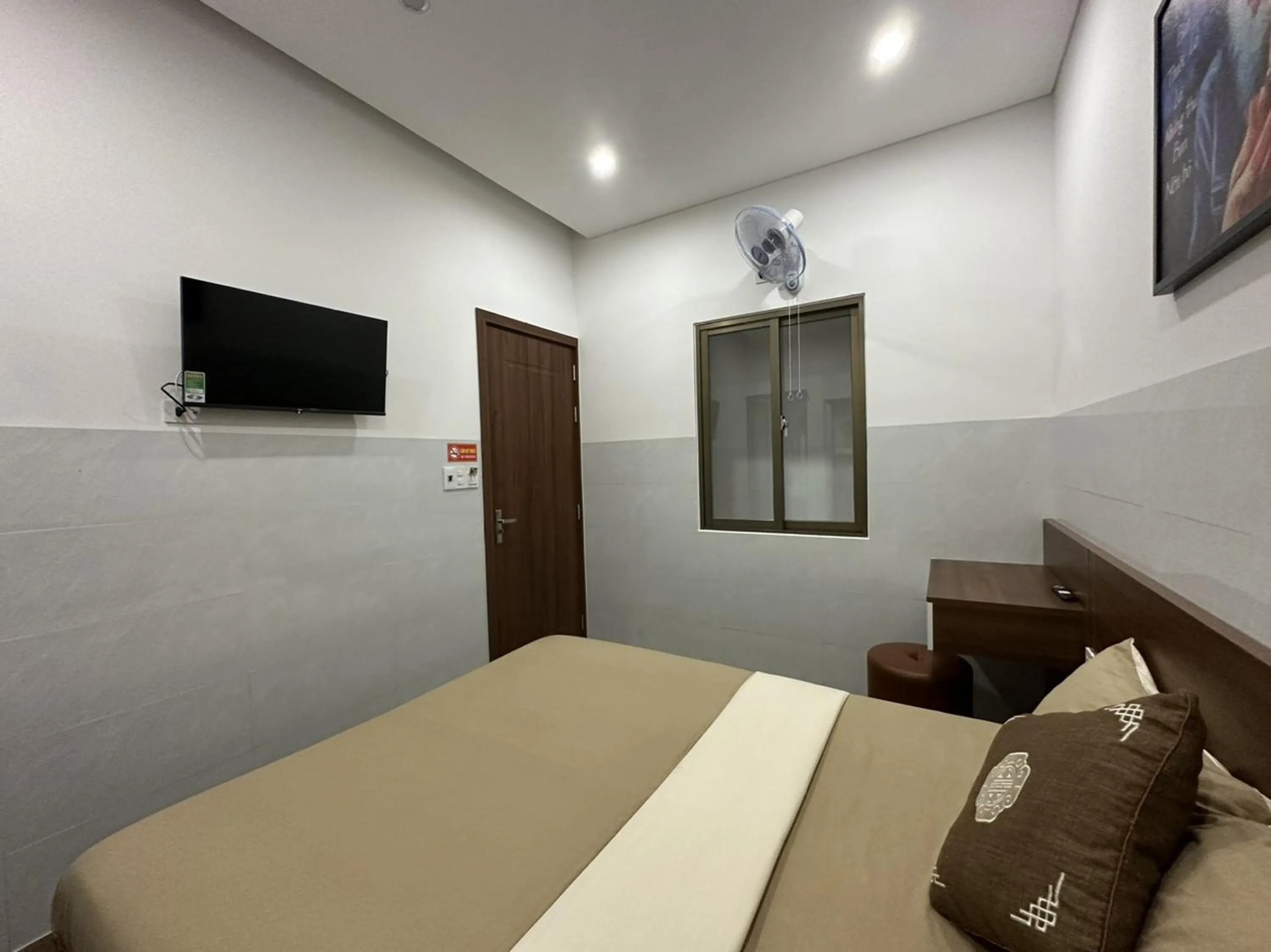 Bedroom in OYO 1193 Huynh Gia Hotel