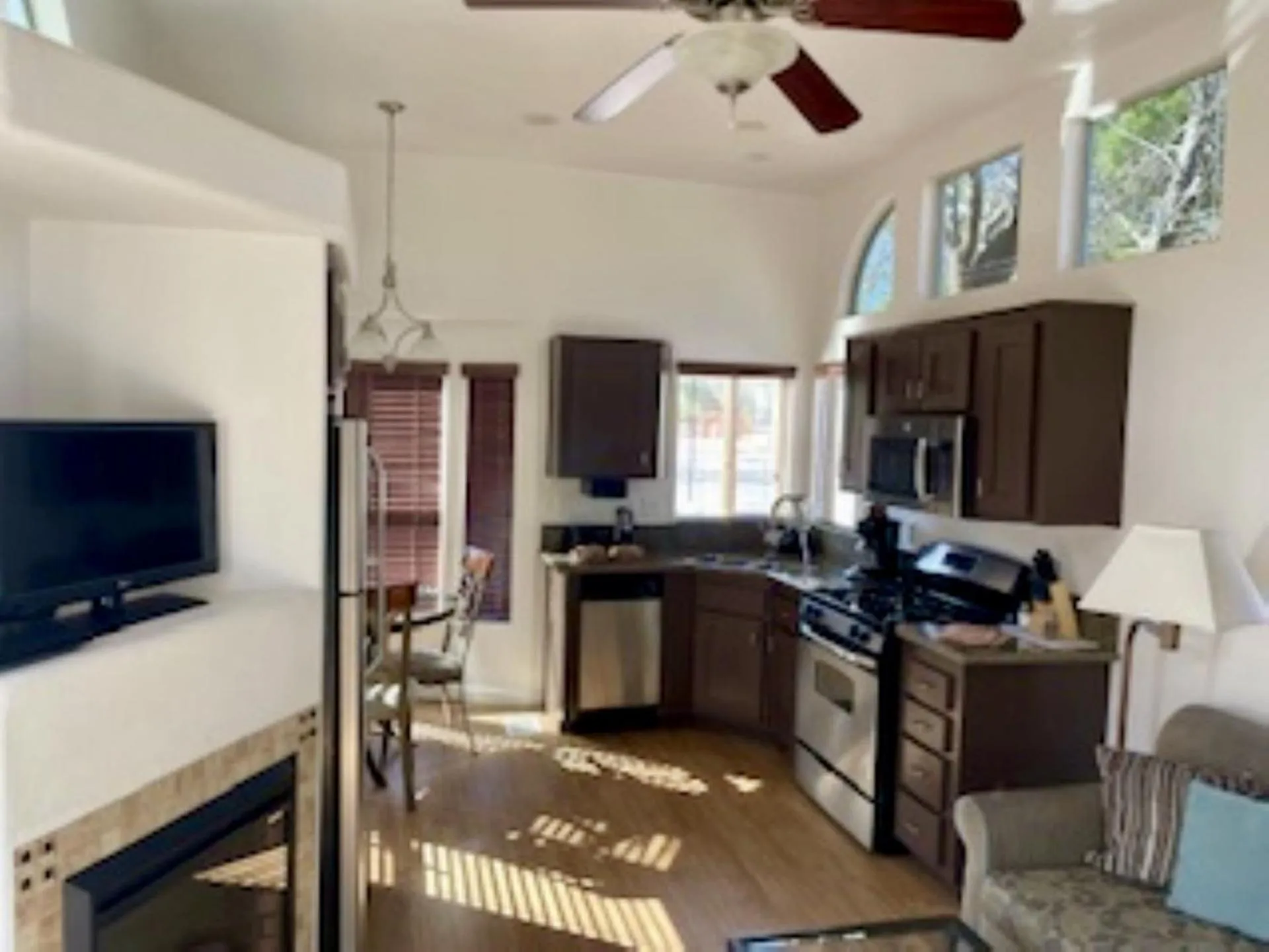 kitchen in Sedona Pines Resort