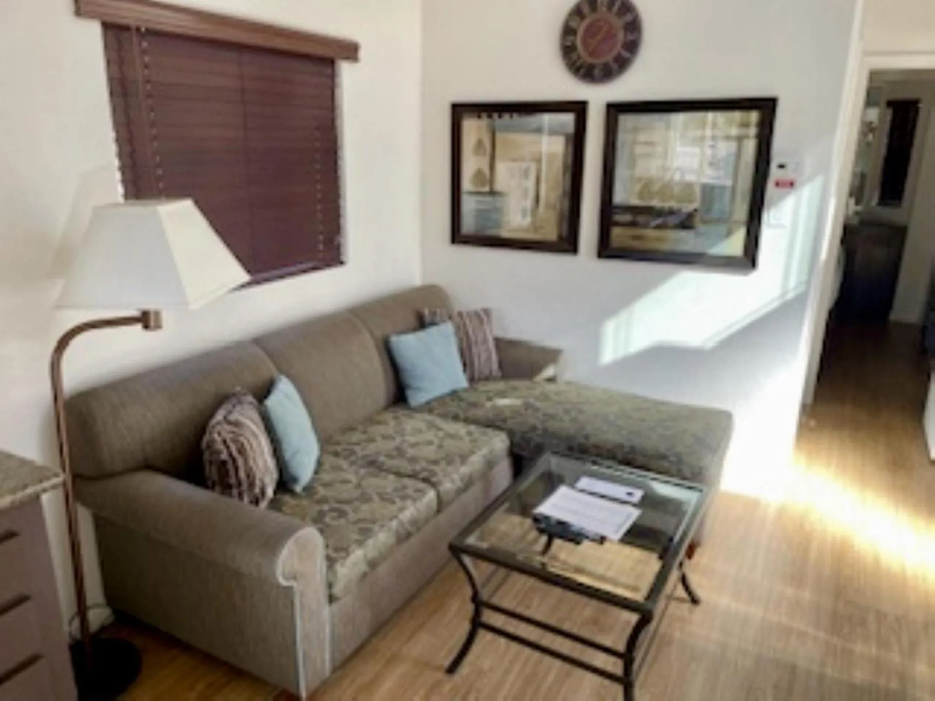 Living room in Sedona Pines Resort