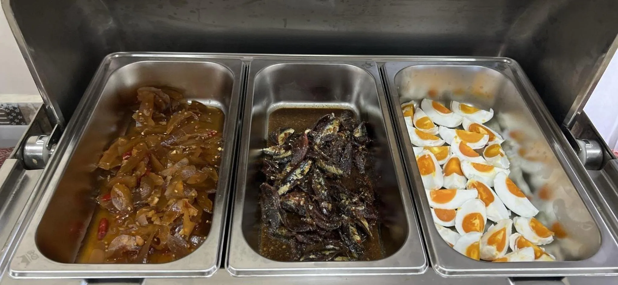 Restaurant/places to eat in Hương Toàn 2 Hotel