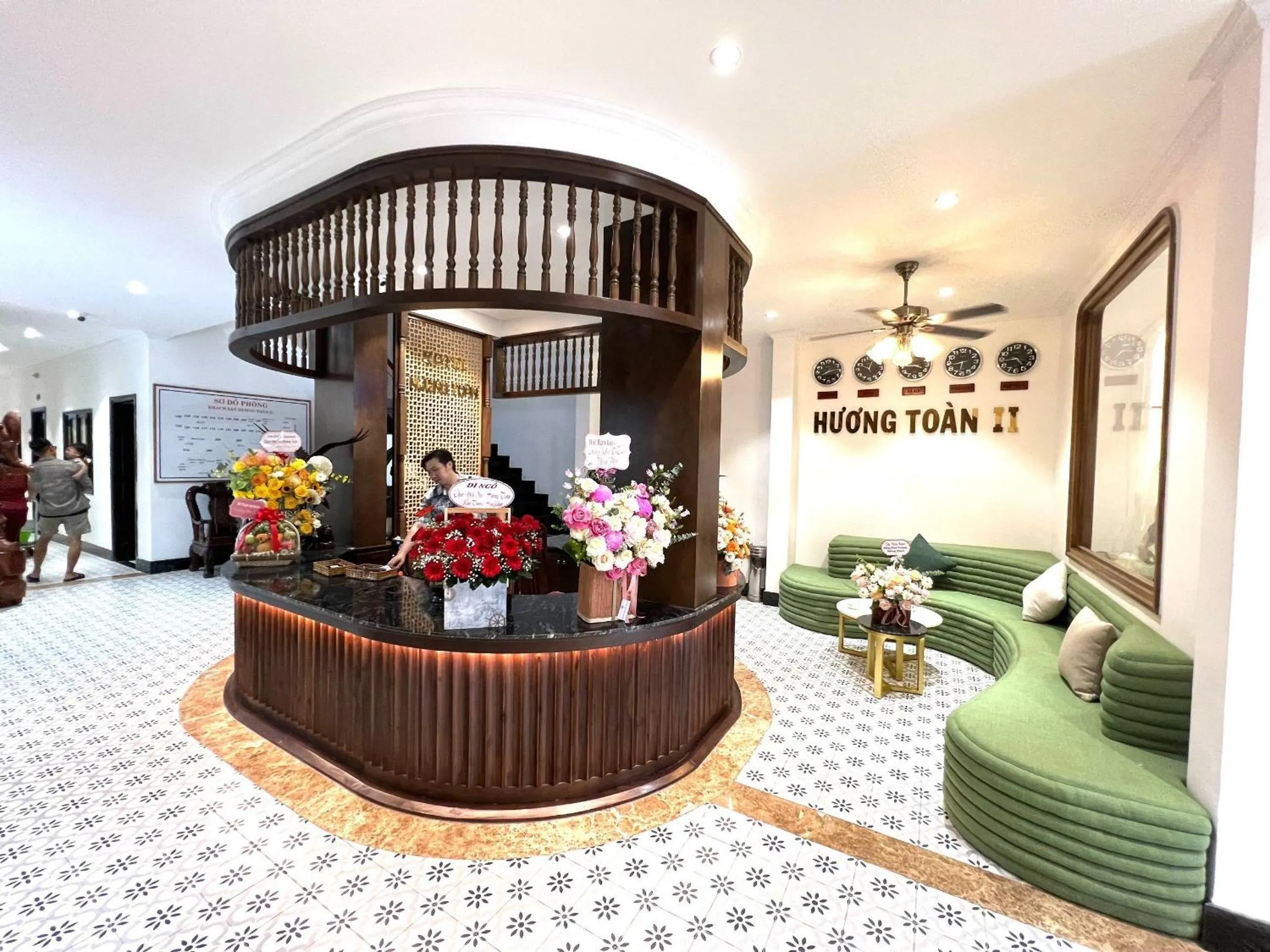 Lobby or reception in Hương Toàn 2 Hotel