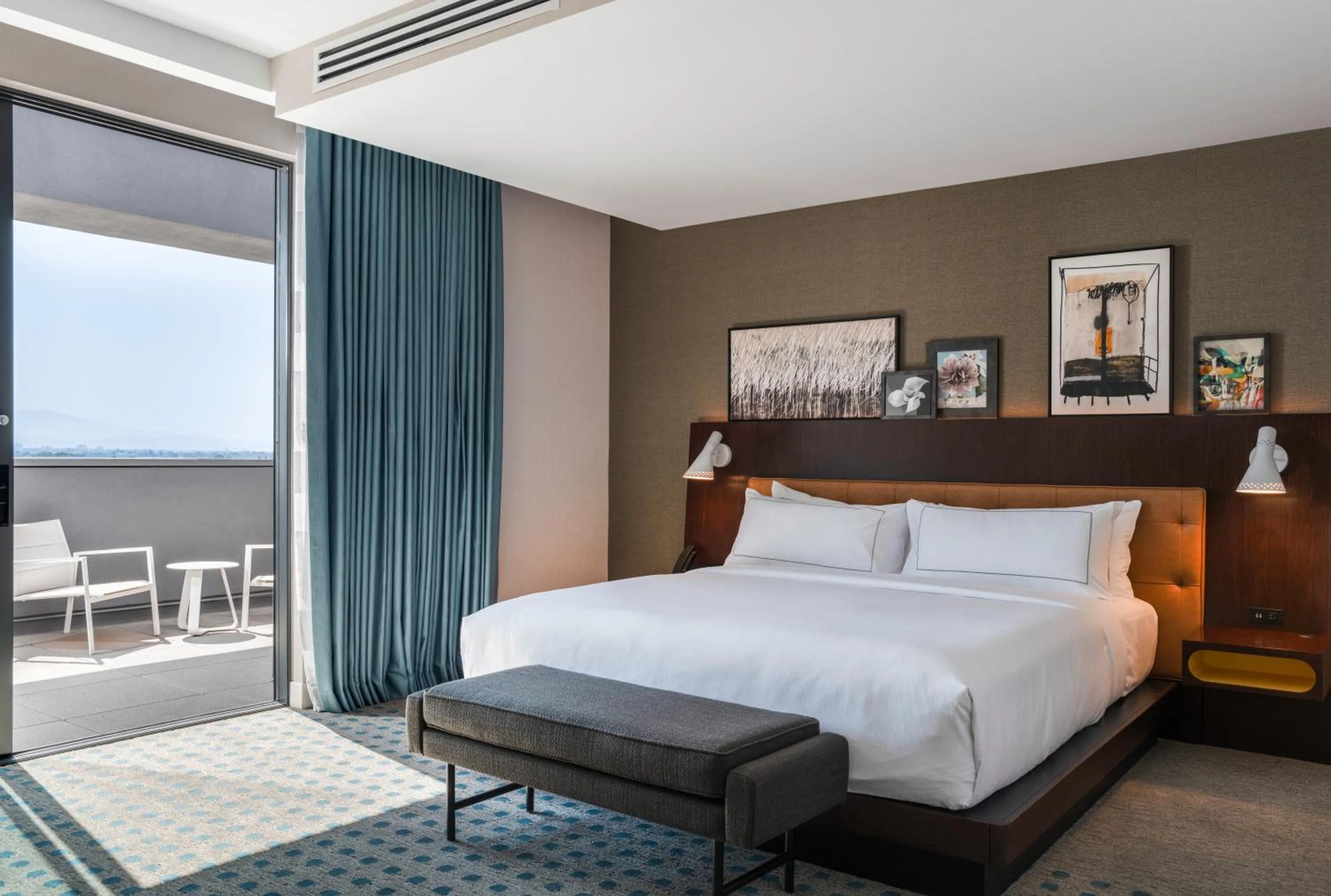 Bedroom, Bed in Hilton Buena Park Anaheim