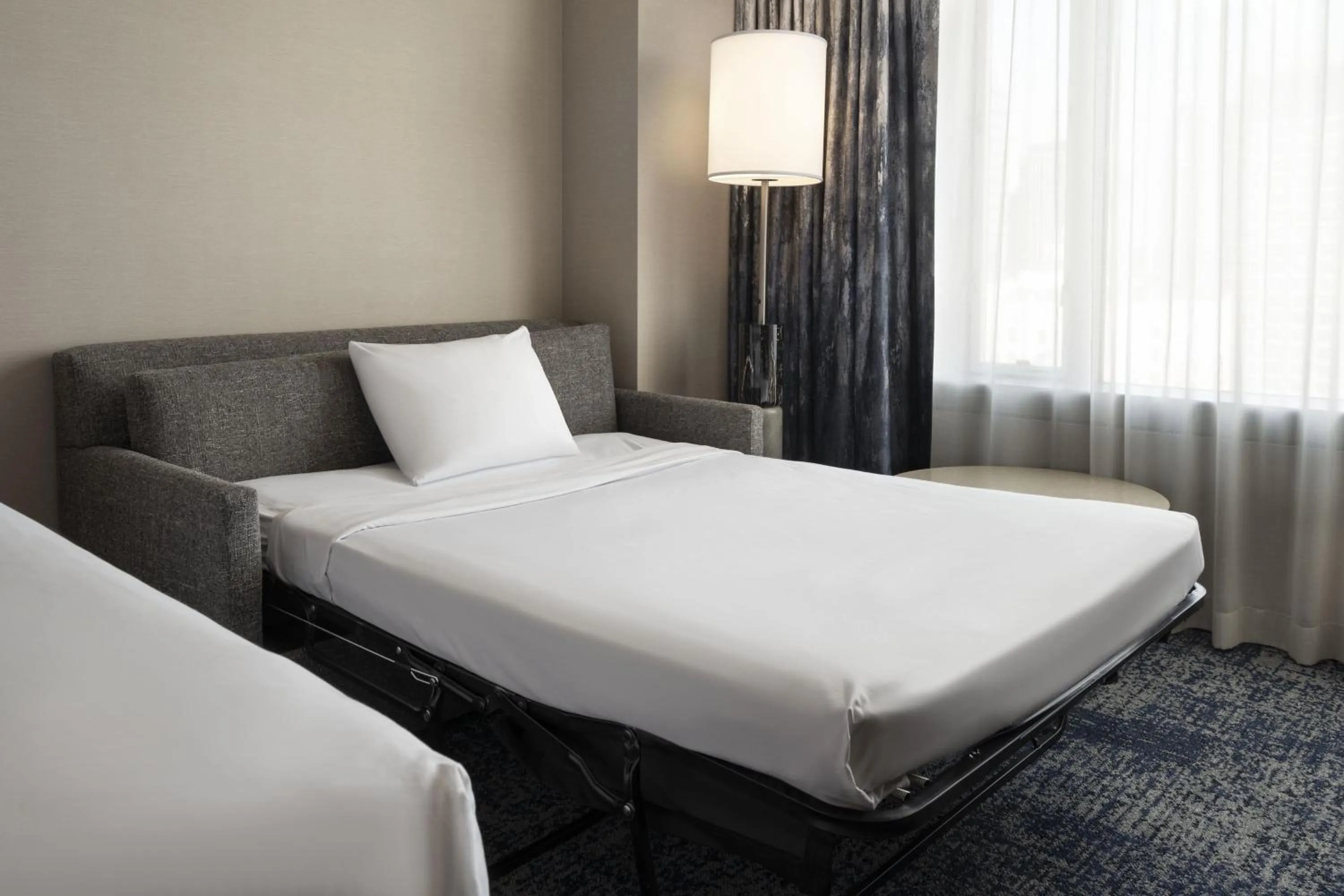 Photo of the whole room, Bed in Courtyard by Marriott Los Angeles L.A. LIVE