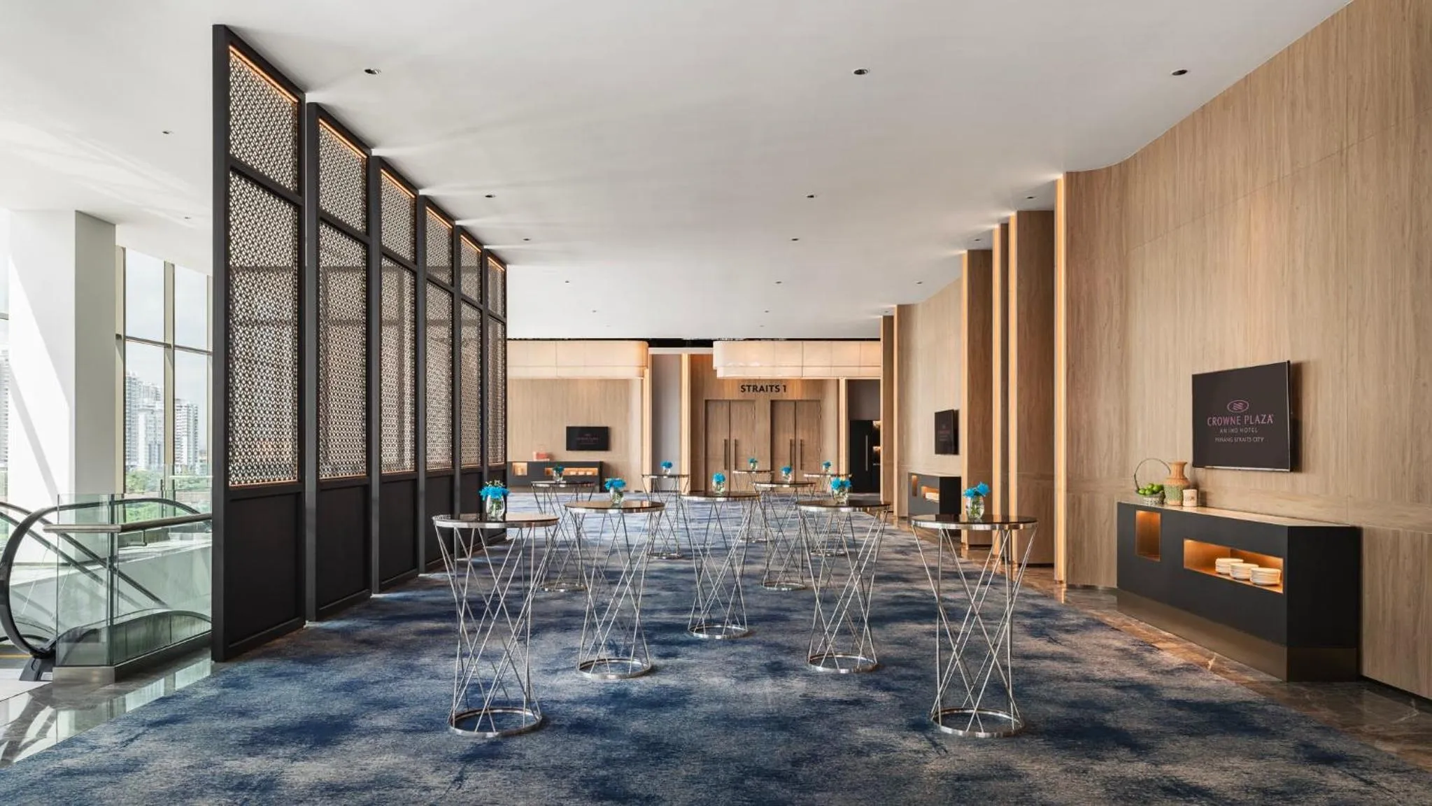 Meeting/conference room in Crowne Plaza Penang Straits City by IHG