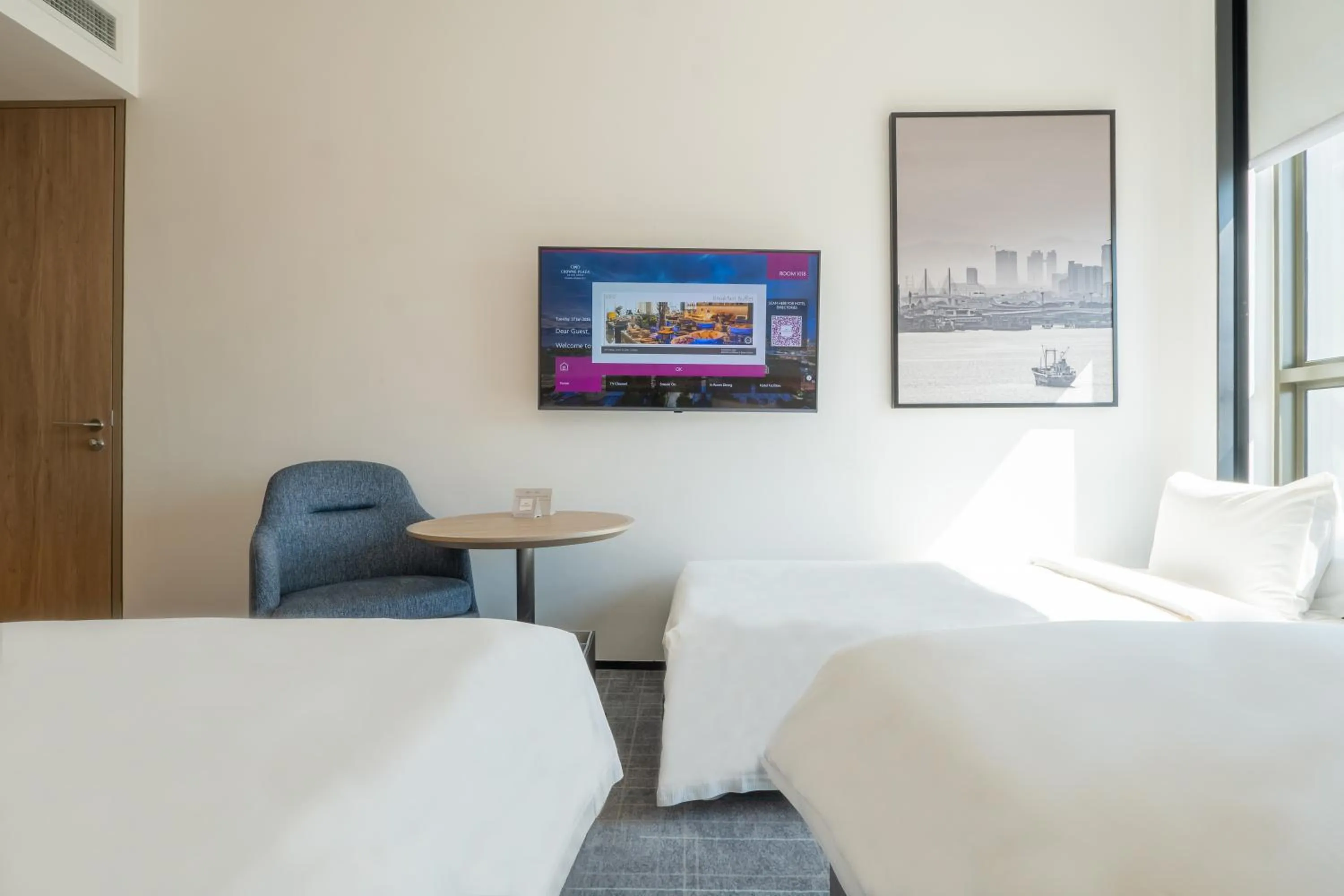 Bedroom, Bed in Crowne Plaza Penang Straits City by IHG